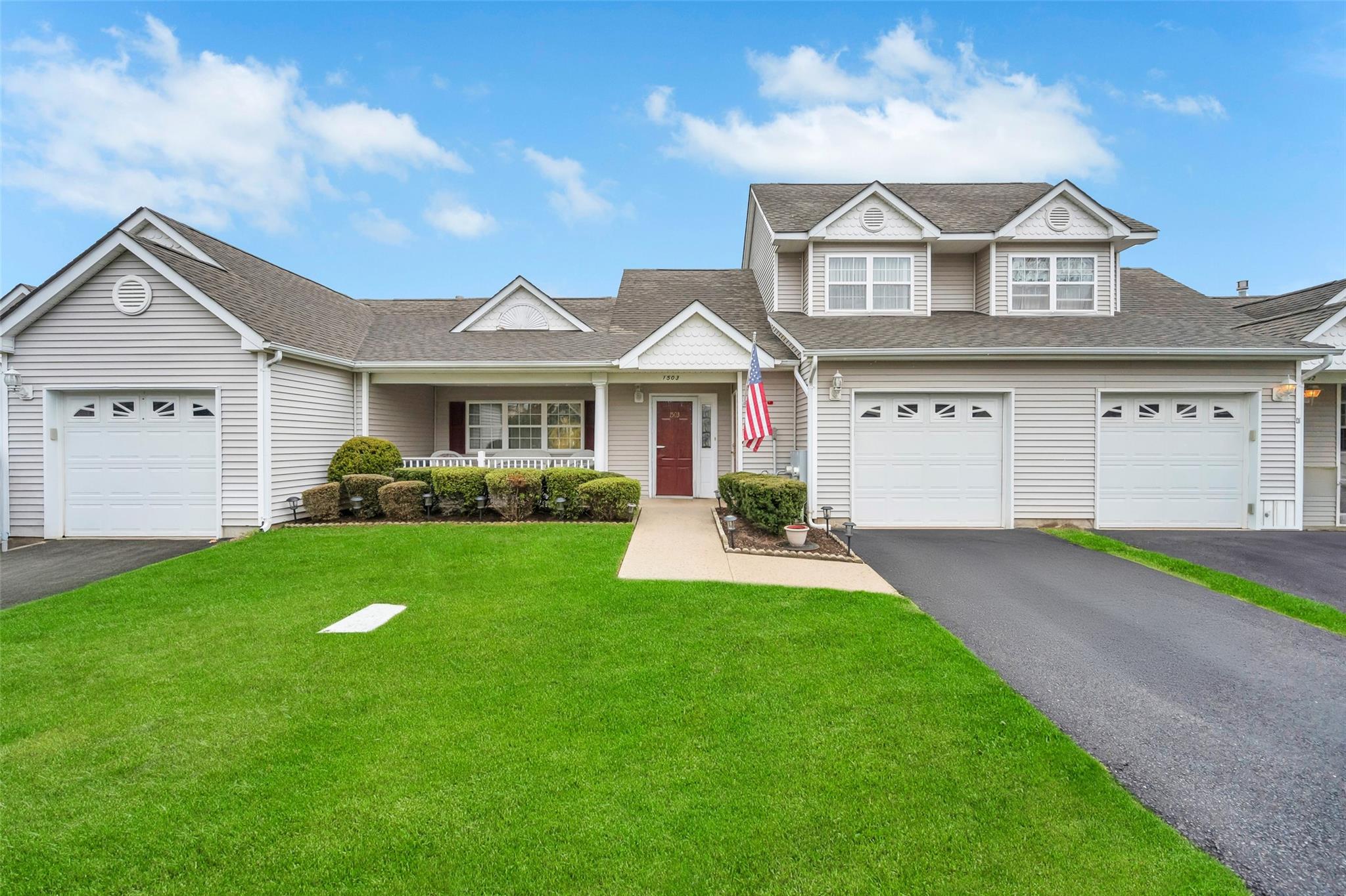 1503 Pebble Beach Path, Riverhead, NY 11901