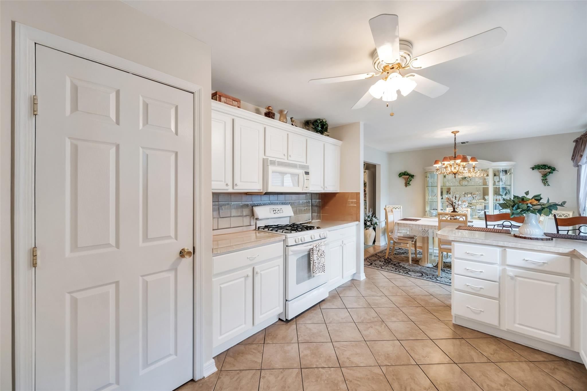 1503 Pebble Beach Path, Riverhead, NY 11901