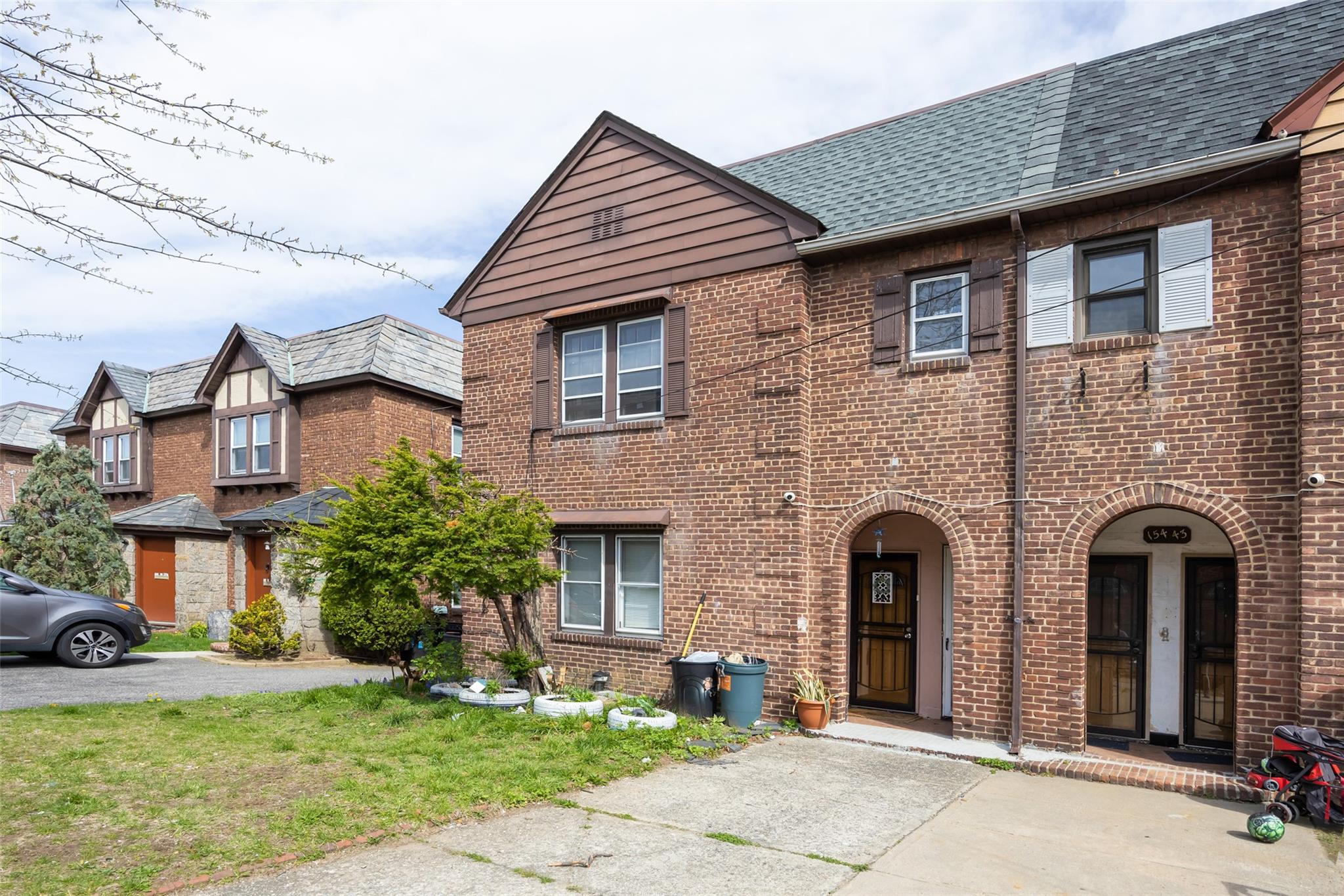 154-39 64 Avenue, Flushing, NY 11367