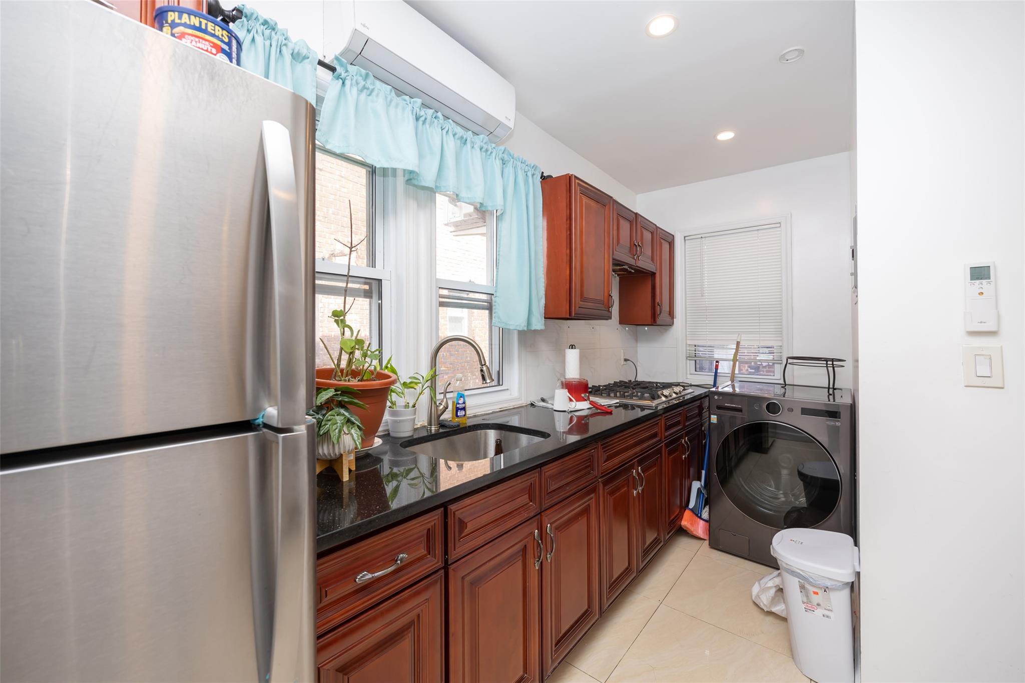 154-39 64 Avenue, Flushing, NY 11367