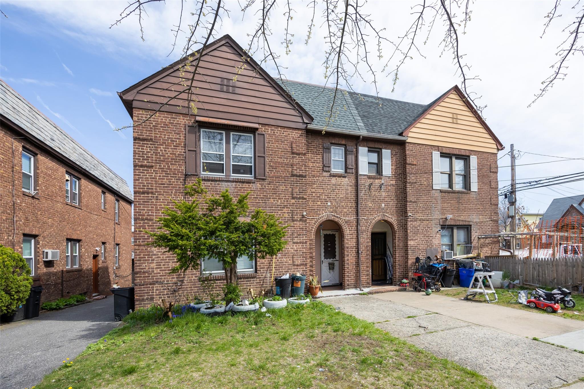 154-39 64 Avenue, Flushing, NY 11367