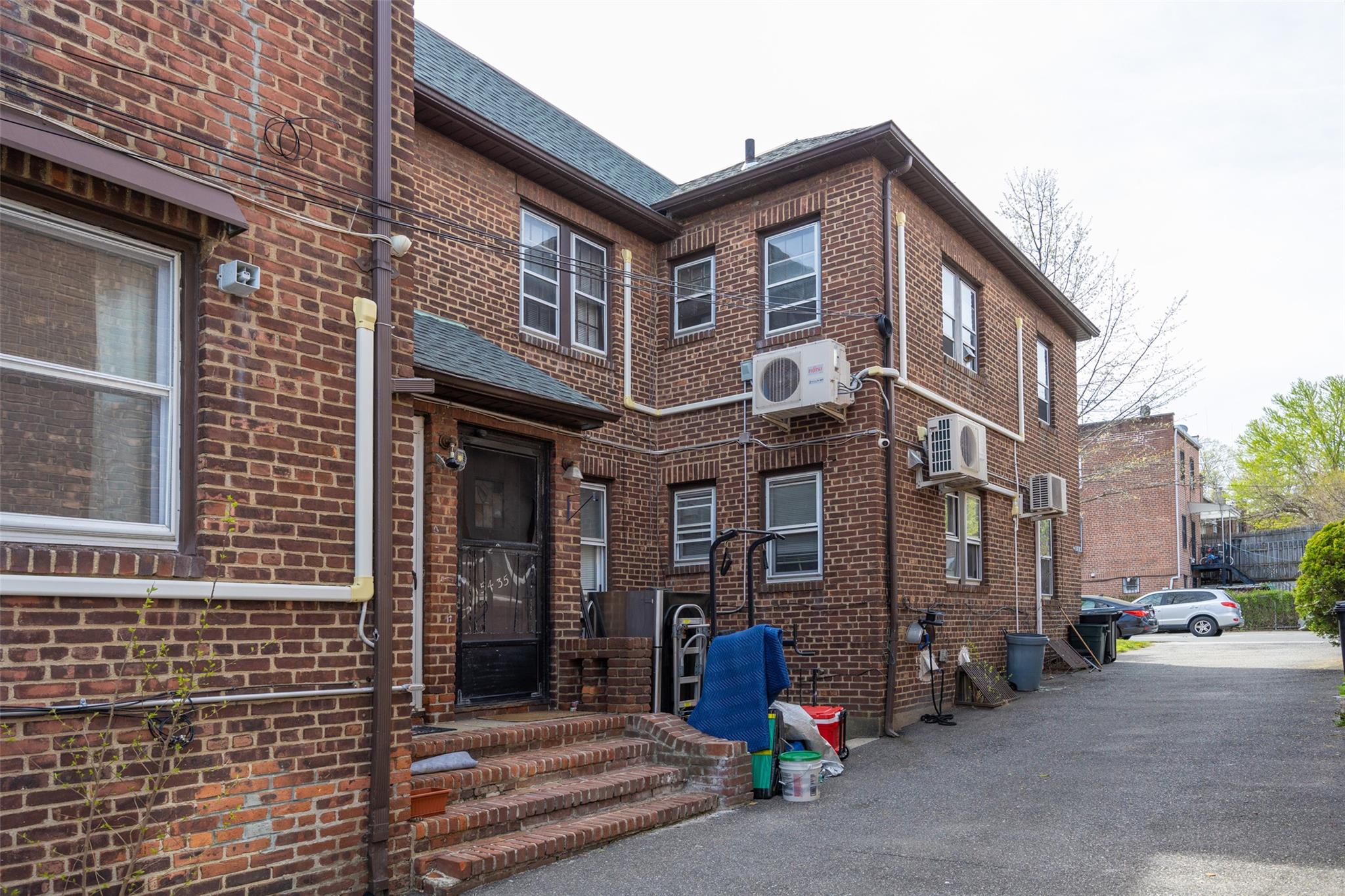 154-39 64 Avenue, Flushing, NY 11367