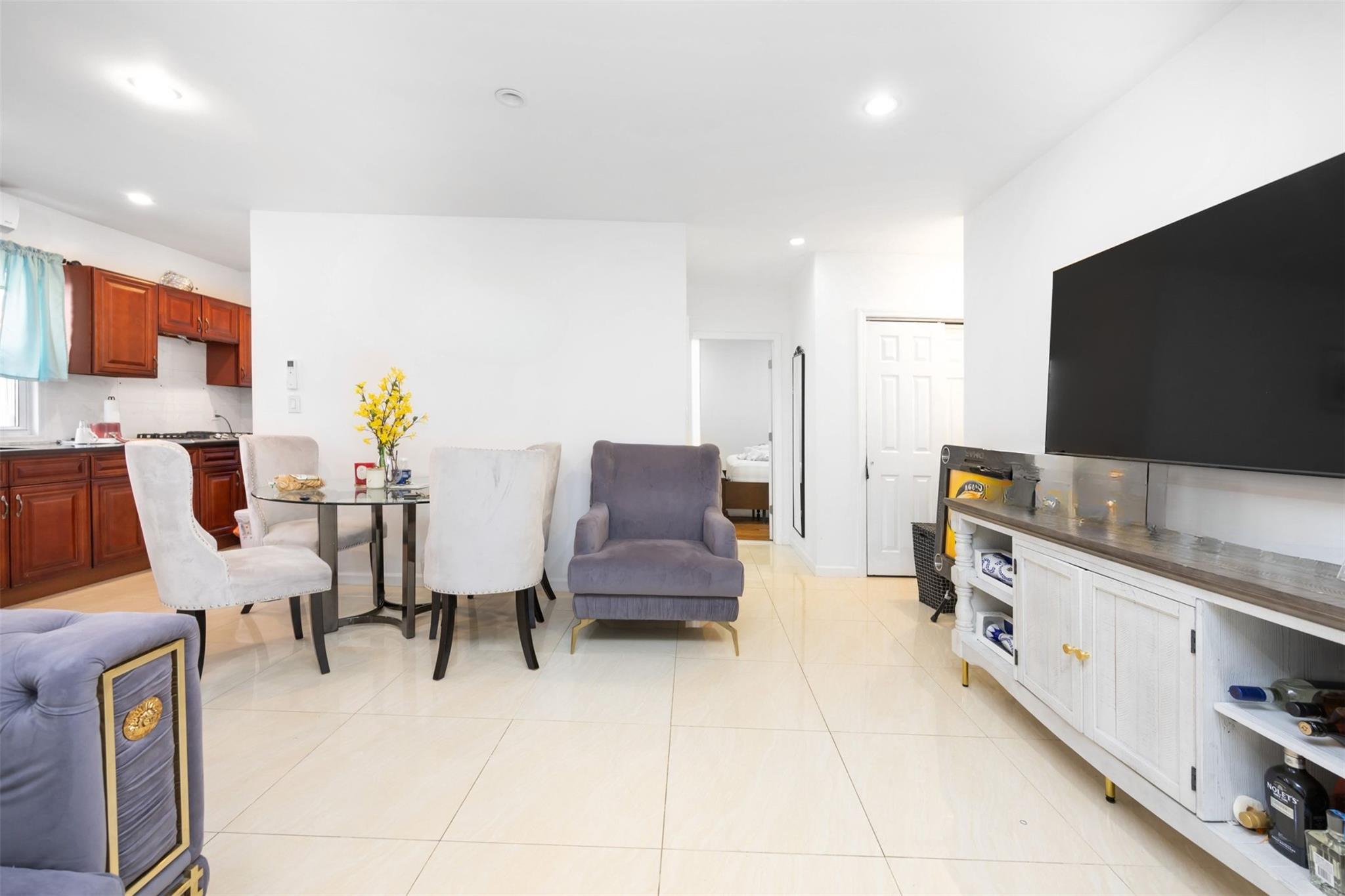 154-39 64 Avenue, Flushing, NY 11367