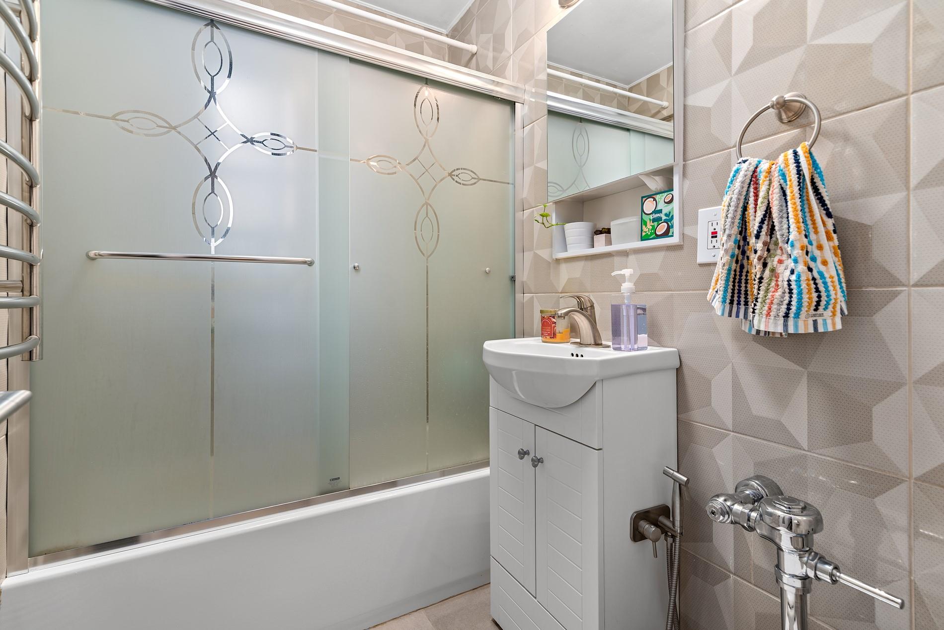 83-25 98 Street # 3T, Woodhaven, NY 11421