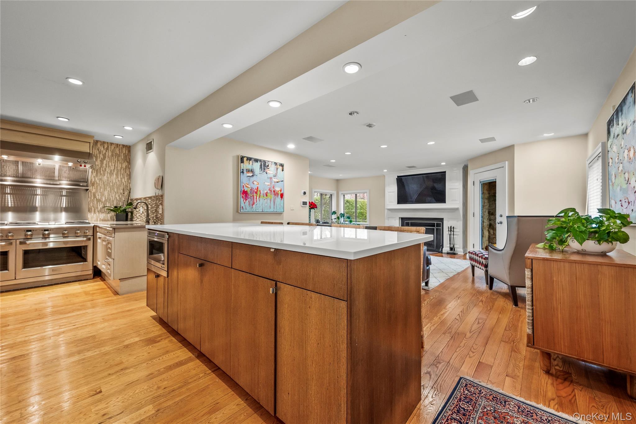 16 High Point Lane, Scarsdale, NY 10583