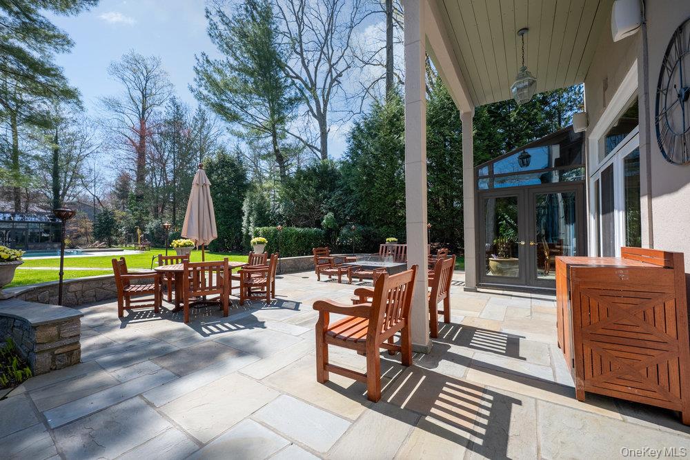 16 High Point Lane, Scarsdale, NY 10583