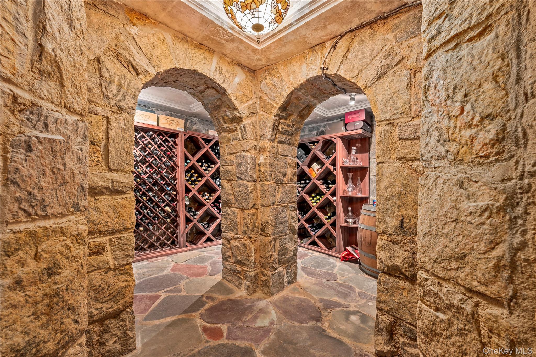 16 High Point Lane, Scarsdale, NY 10583