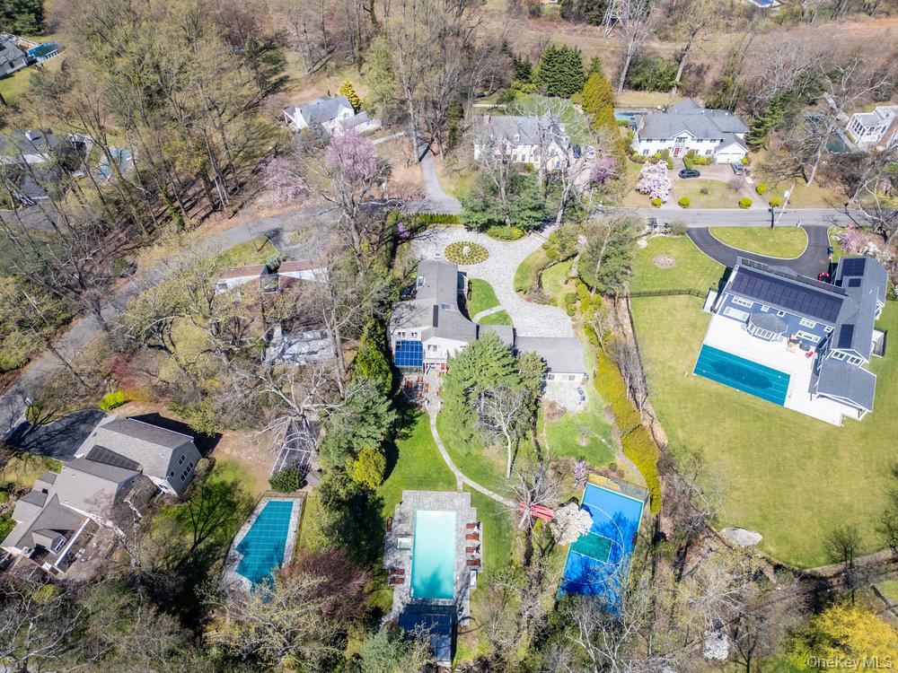 16 High Point Lane, Scarsdale, NY 10583