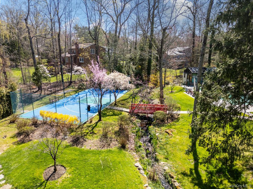 16 High Point Lane, Scarsdale, NY 10583