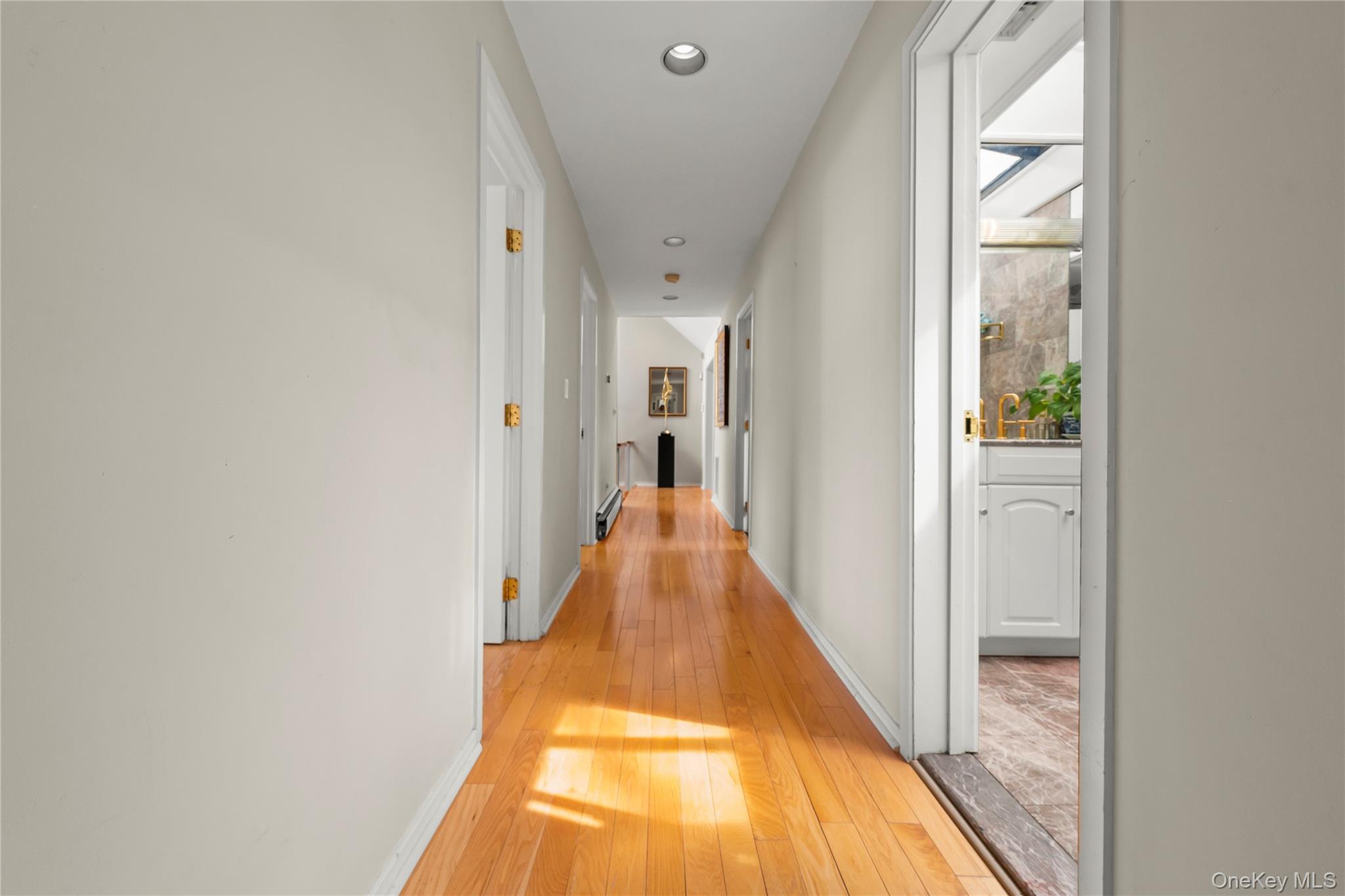 16 High Point Lane, Scarsdale, NY 10583