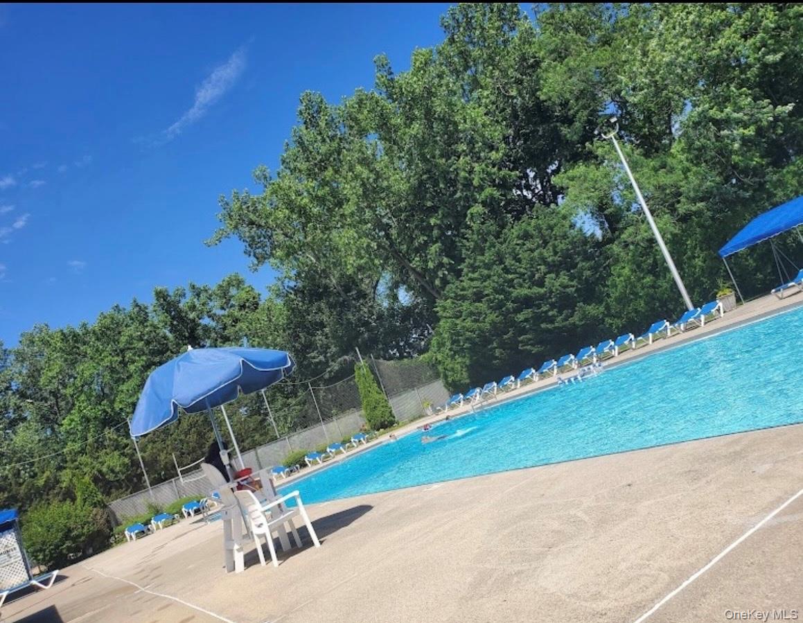 23 West Mill Drive # 9A, Great Neck, NY 11021