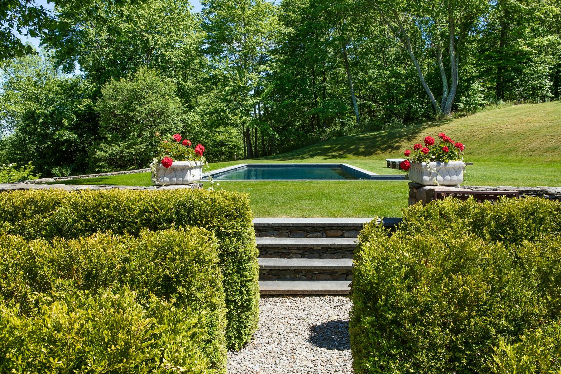 129 West Meadow Lane, Millbrook, NY 12545