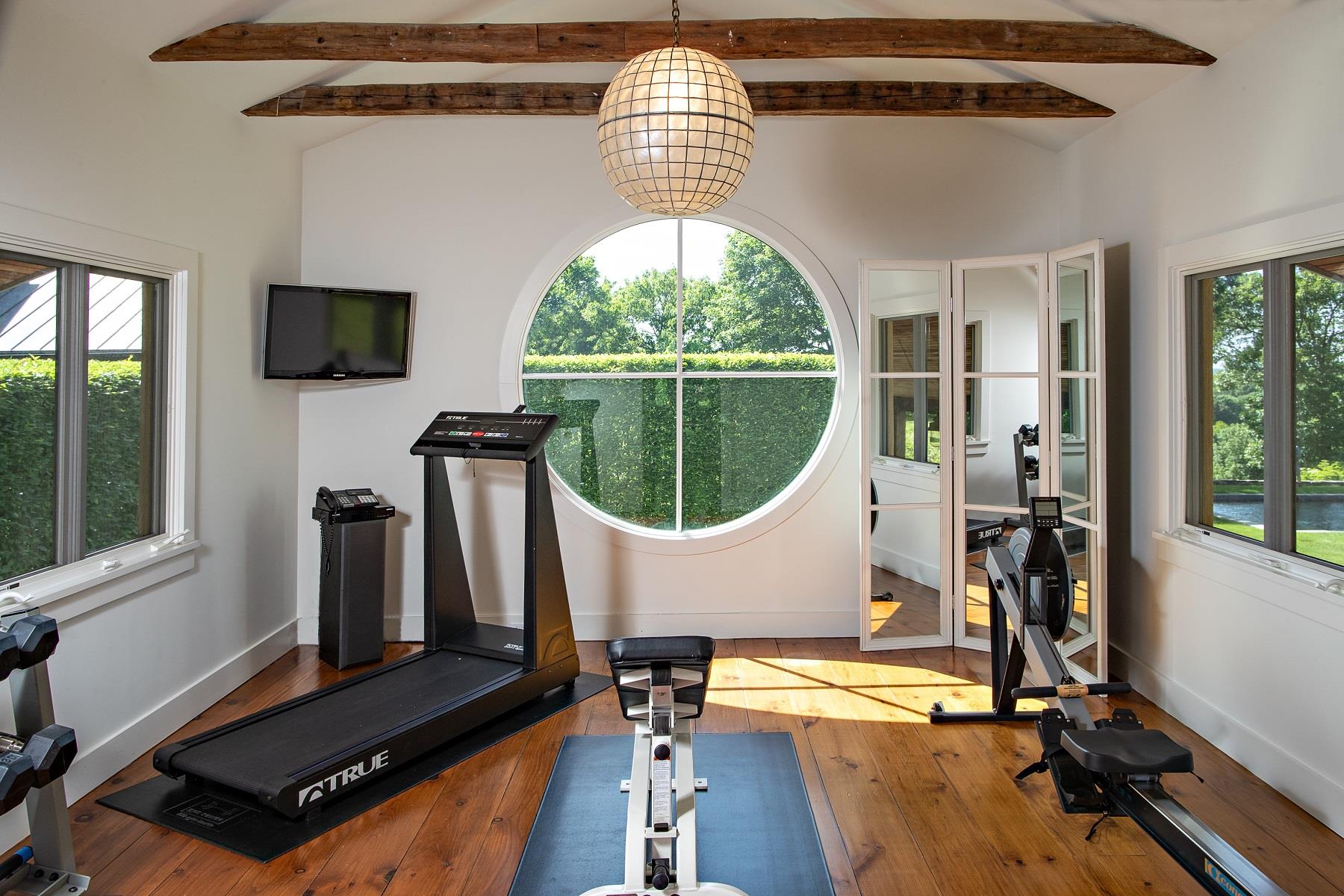 129 West Meadow Lane, Millbrook, NY 12545