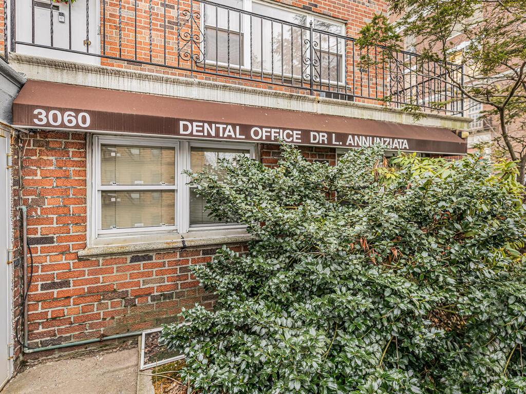 3060 Roberts Avenue # 1, Bronx, NY 10461