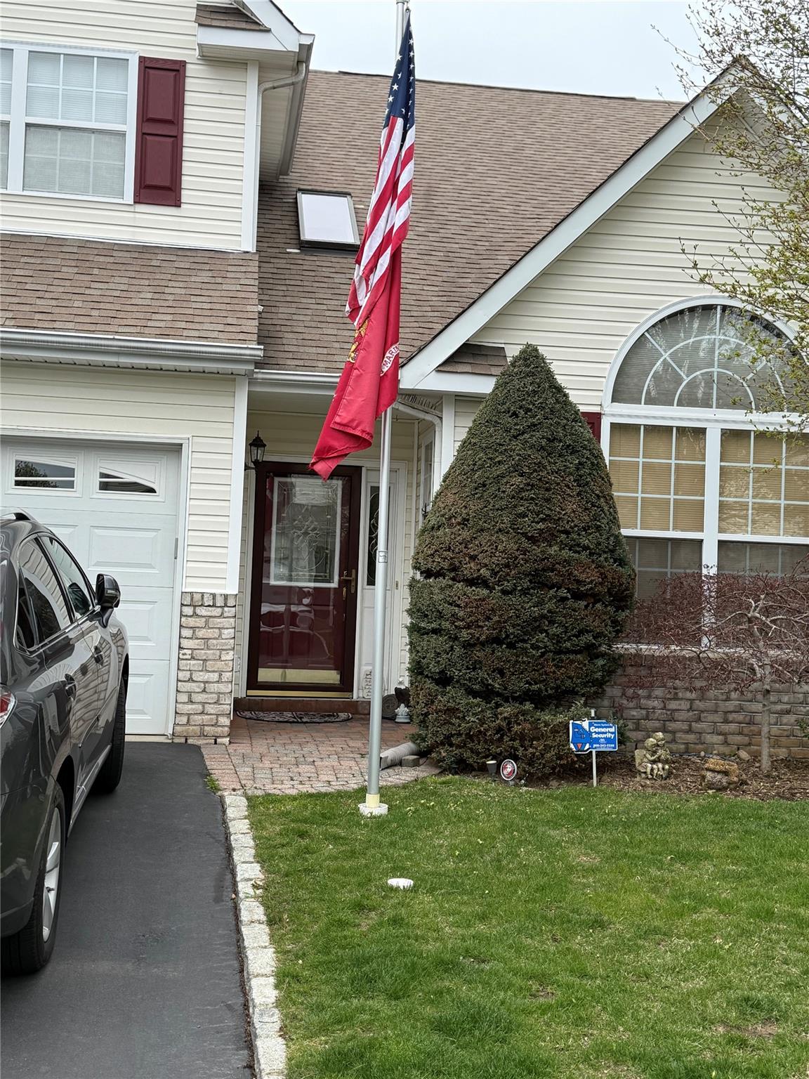 5 Tina Lane # 5, Mount Sinai, NY 11766