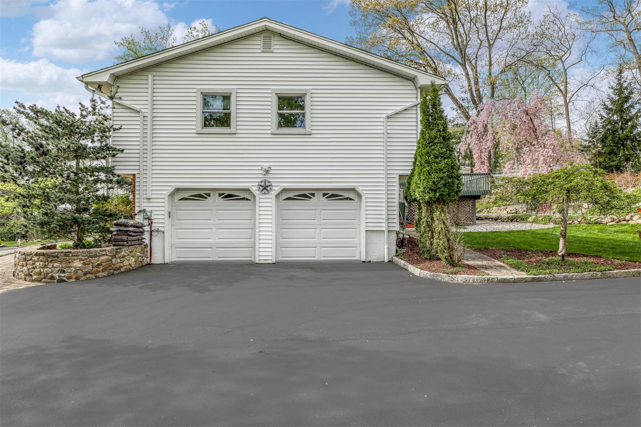 19 Strathmore Drive, New City, NY 10956