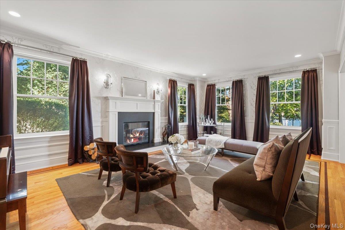 96 Brookby Road, Scarsdale, NY 10583