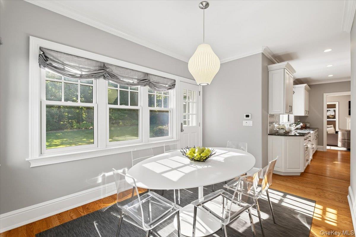 96 Brookby Road, Scarsdale, NY 10583