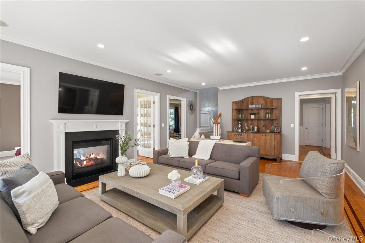 96 Brookby Road, Scarsdale, NY 10583