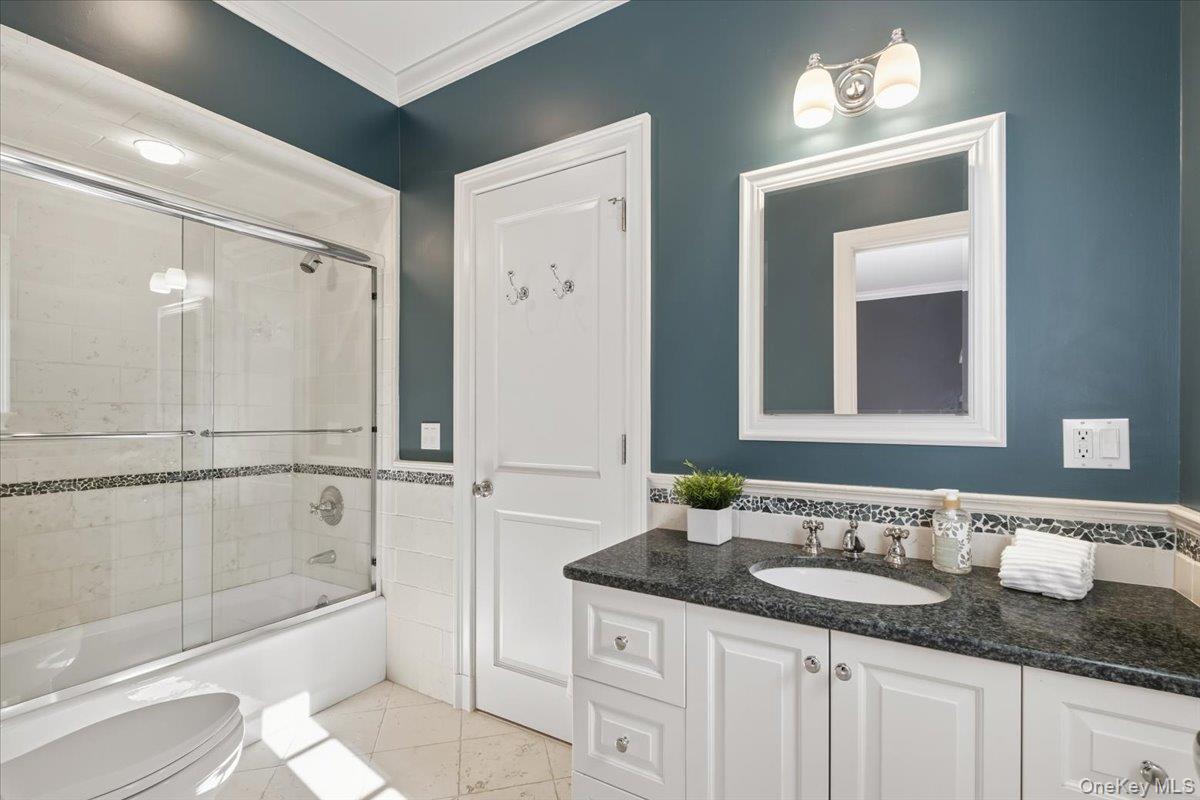 96 Brookby Road, Scarsdale, NY 10583