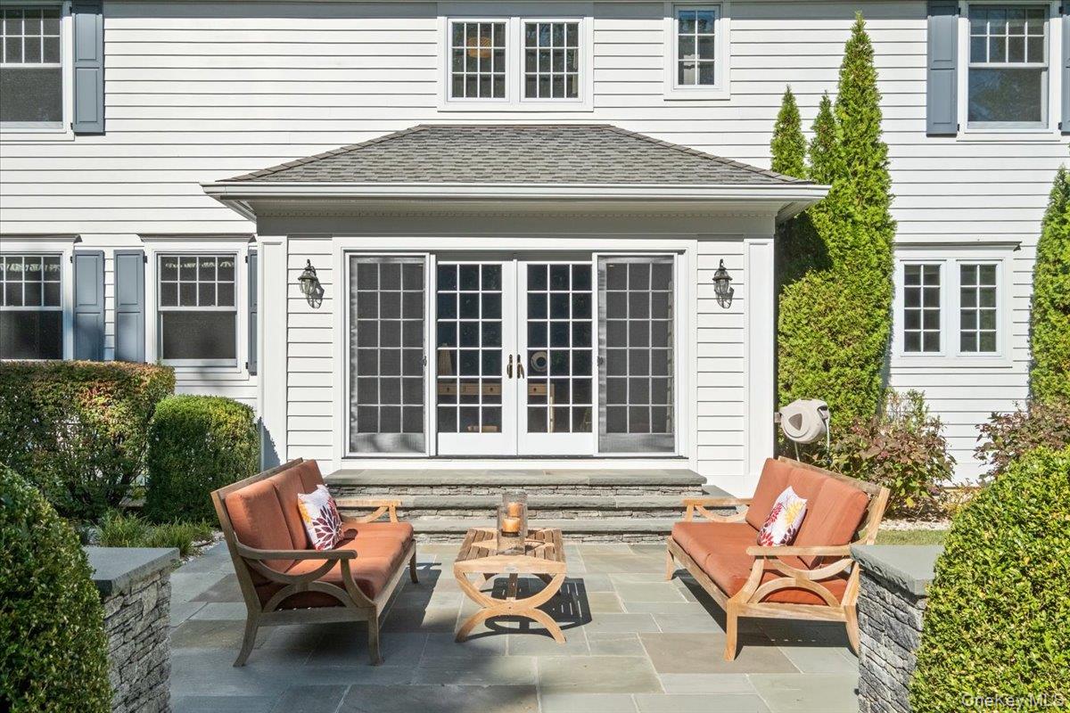 96 Brookby Road, Scarsdale, NY 10583