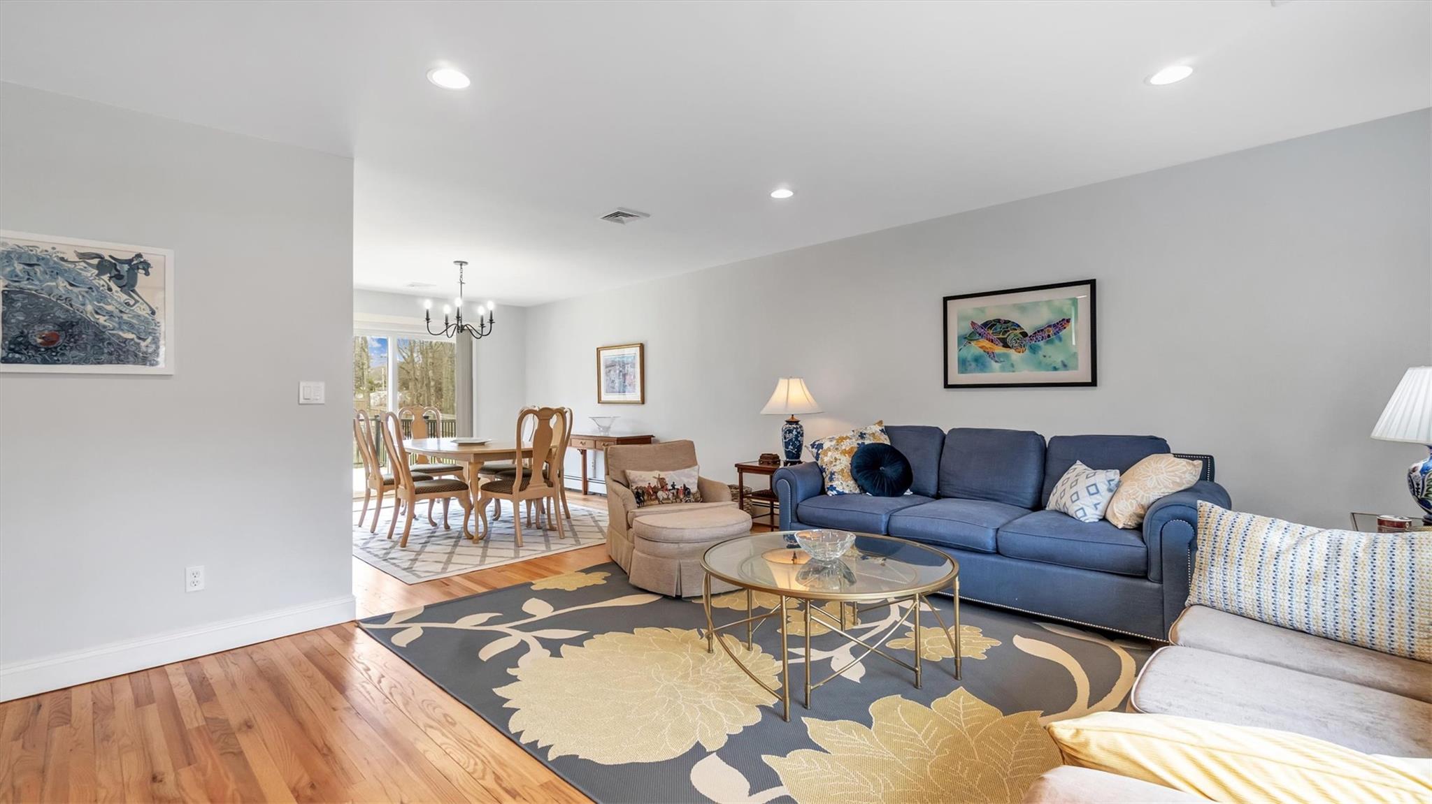 3 Debbie Trail, Hampton Bays, NY 11946