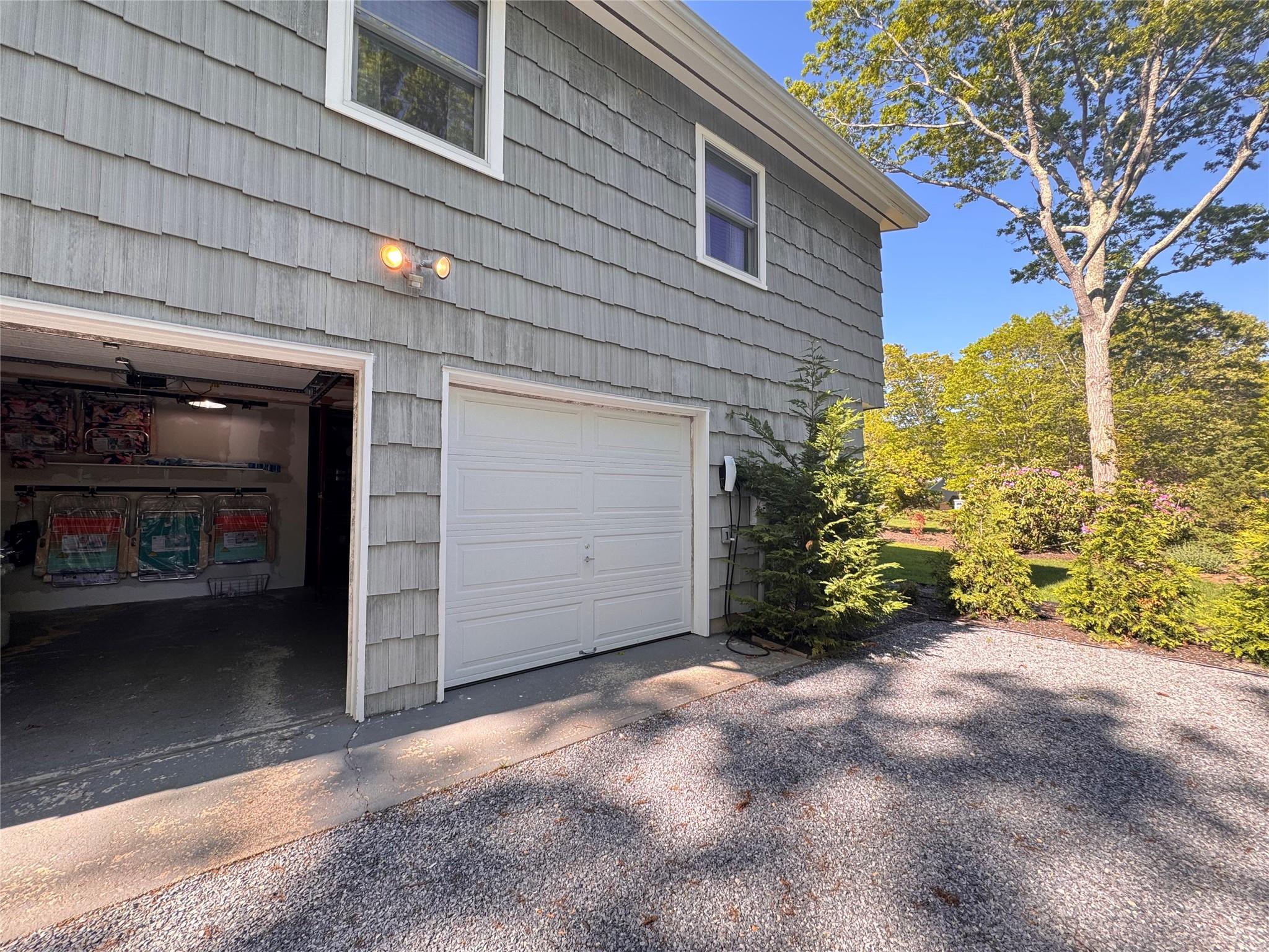 3 Debbie Trail, Hampton Bays, NY 11946