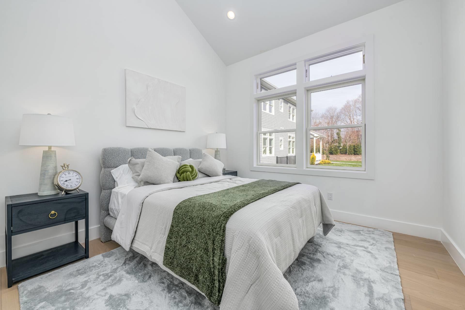 19 Montauk Highway # 5, Westhampton, NY 11977