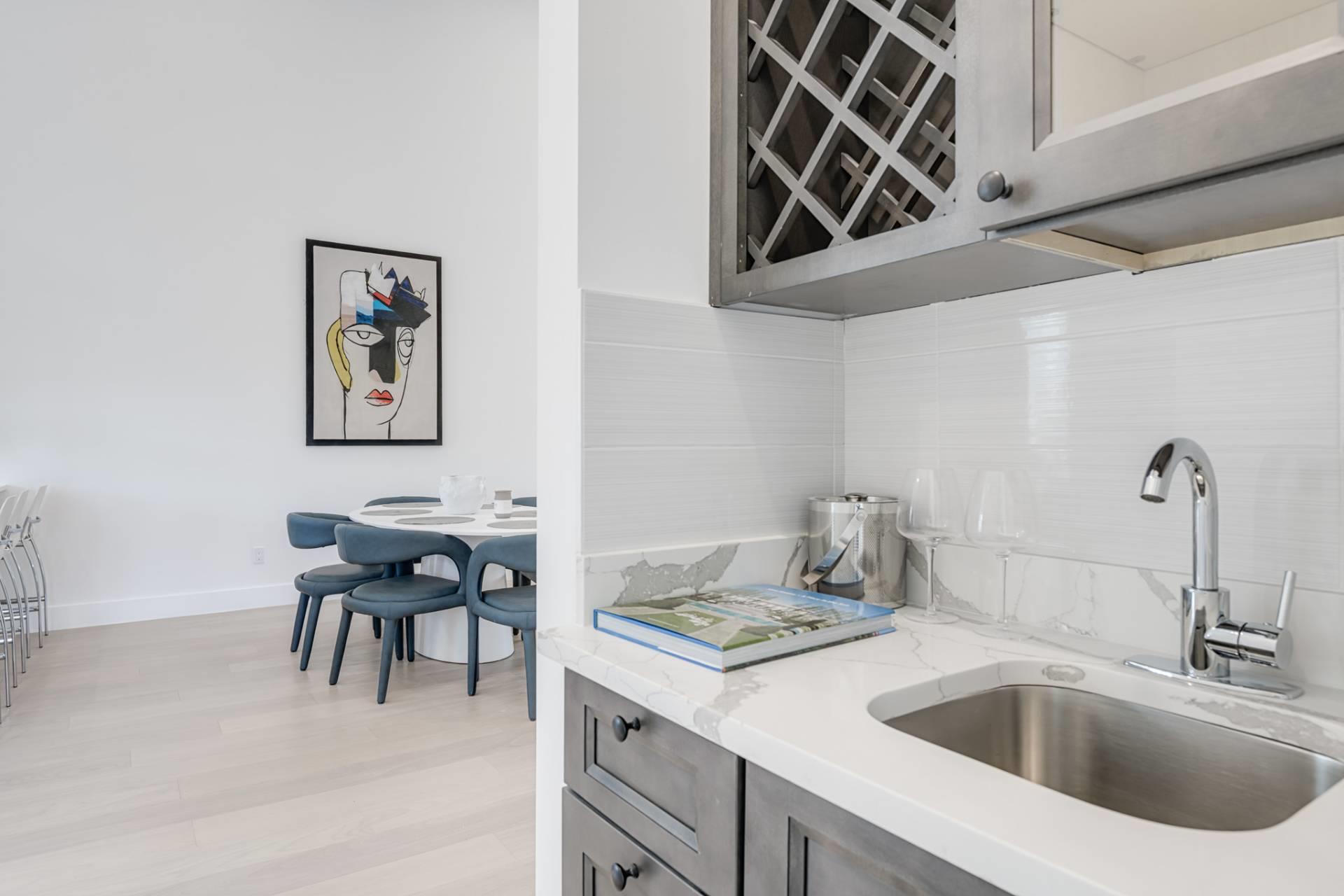 19 Montauk Highway # 5, Westhampton, NY 11977