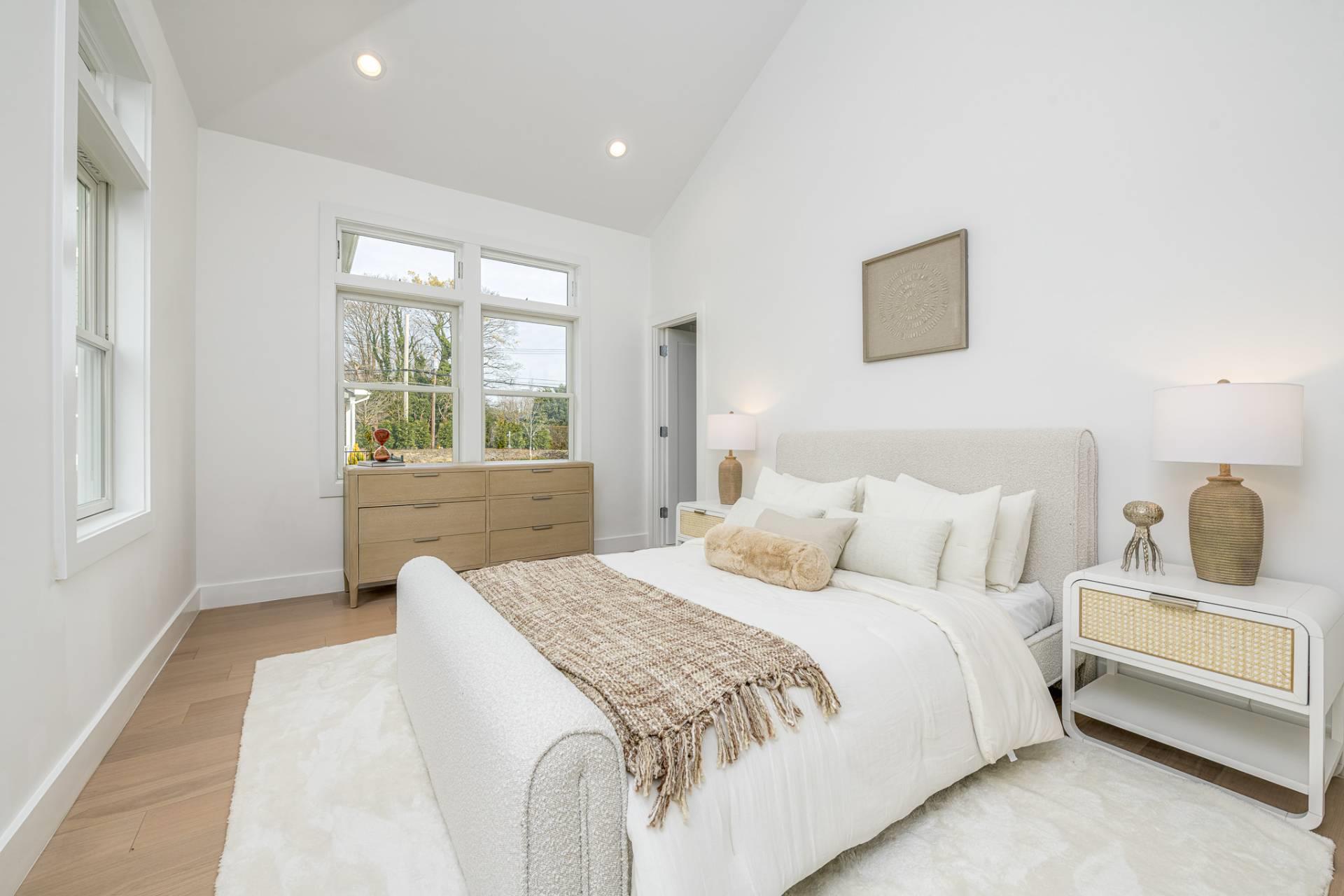 19 Montauk Highway # 5, Westhampton, NY 11977