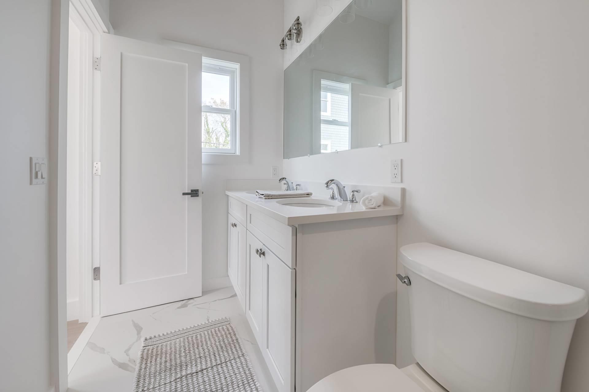 19 Montauk Highway # 5, Westhampton, NY 11977