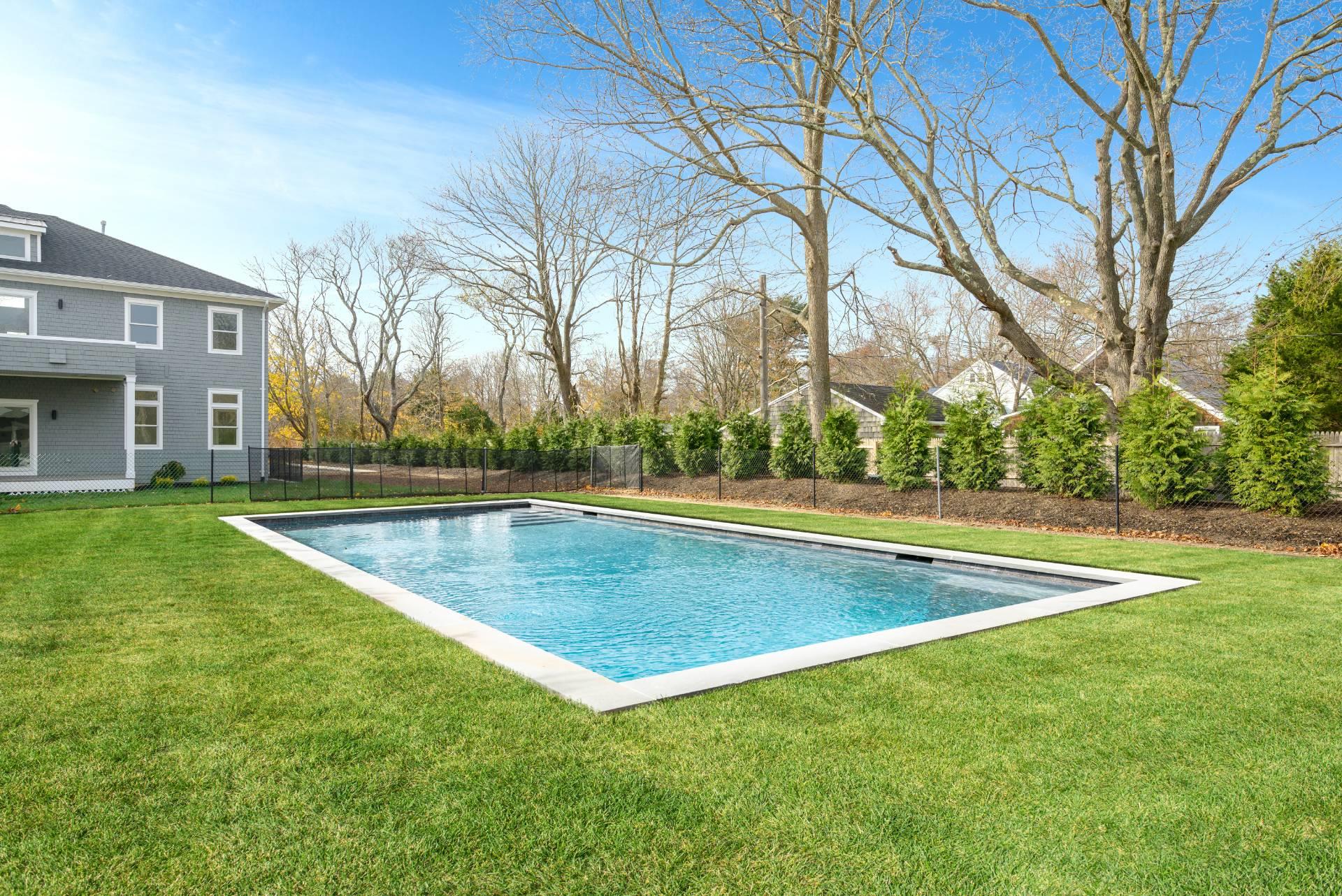 19 Montauk Highway # 5, Westhampton, NY 11977