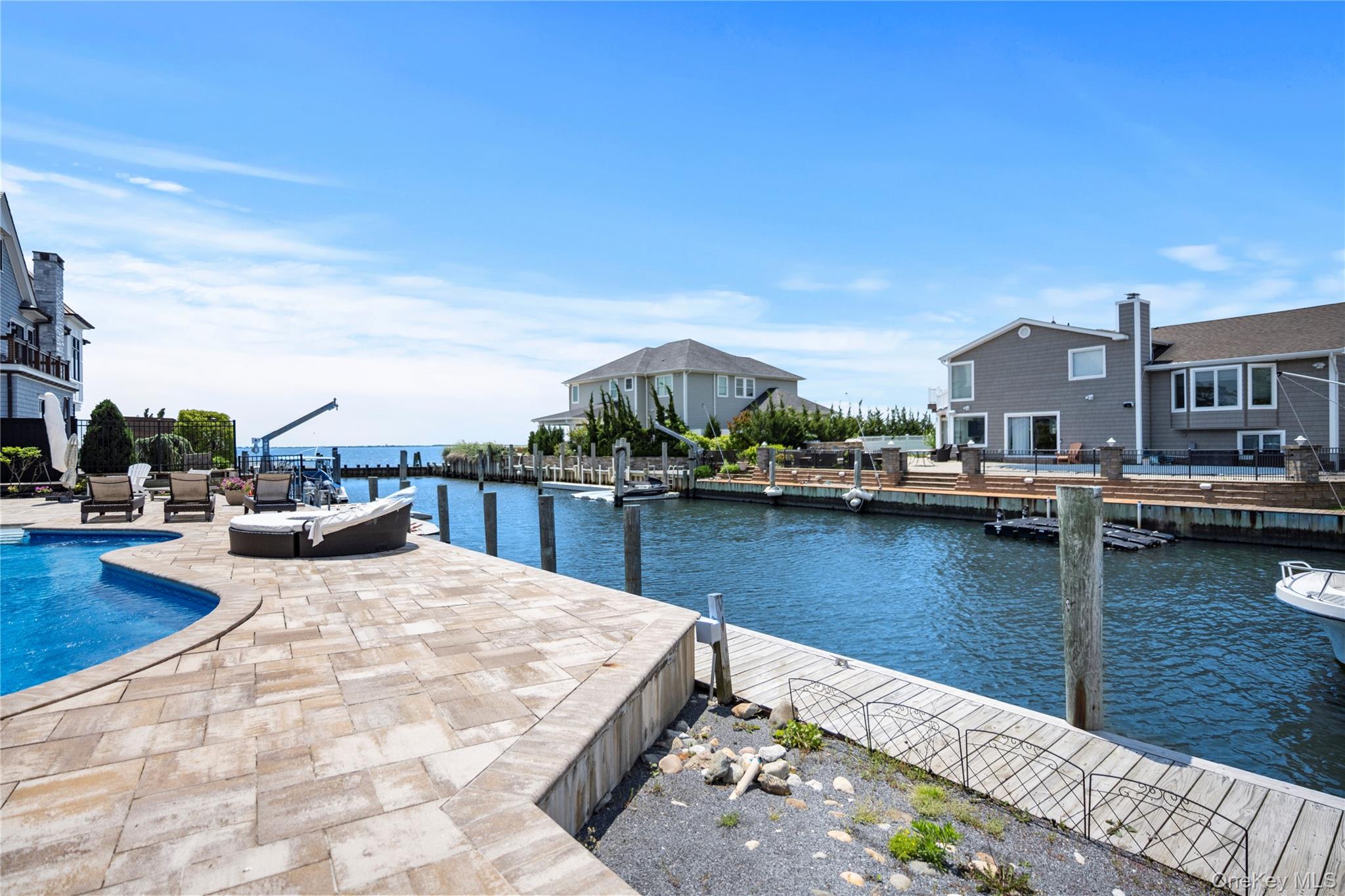 22 Viking Drive, West Islip, NY 11795