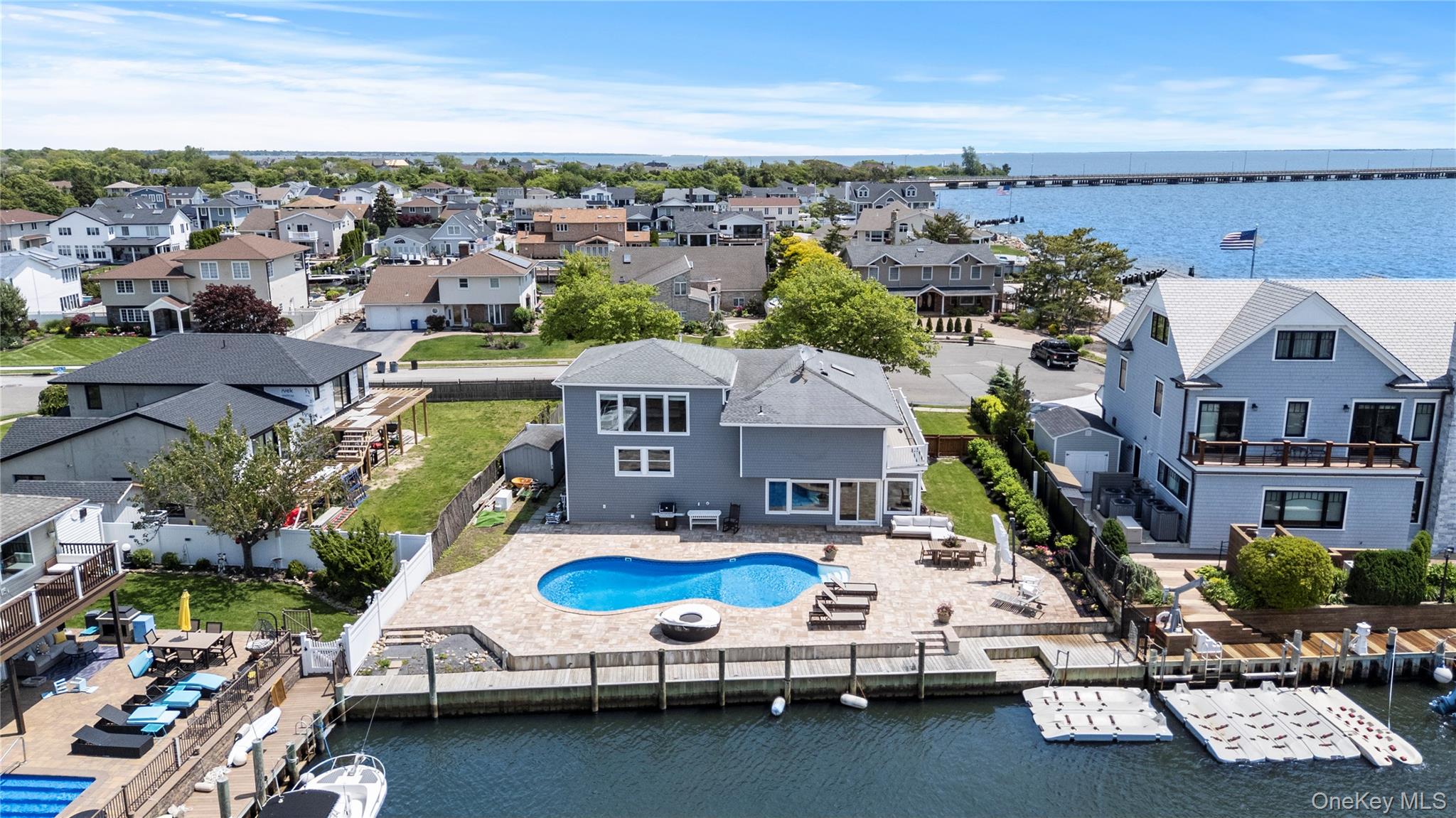 22 Viking Drive, West Islip, NY 11795