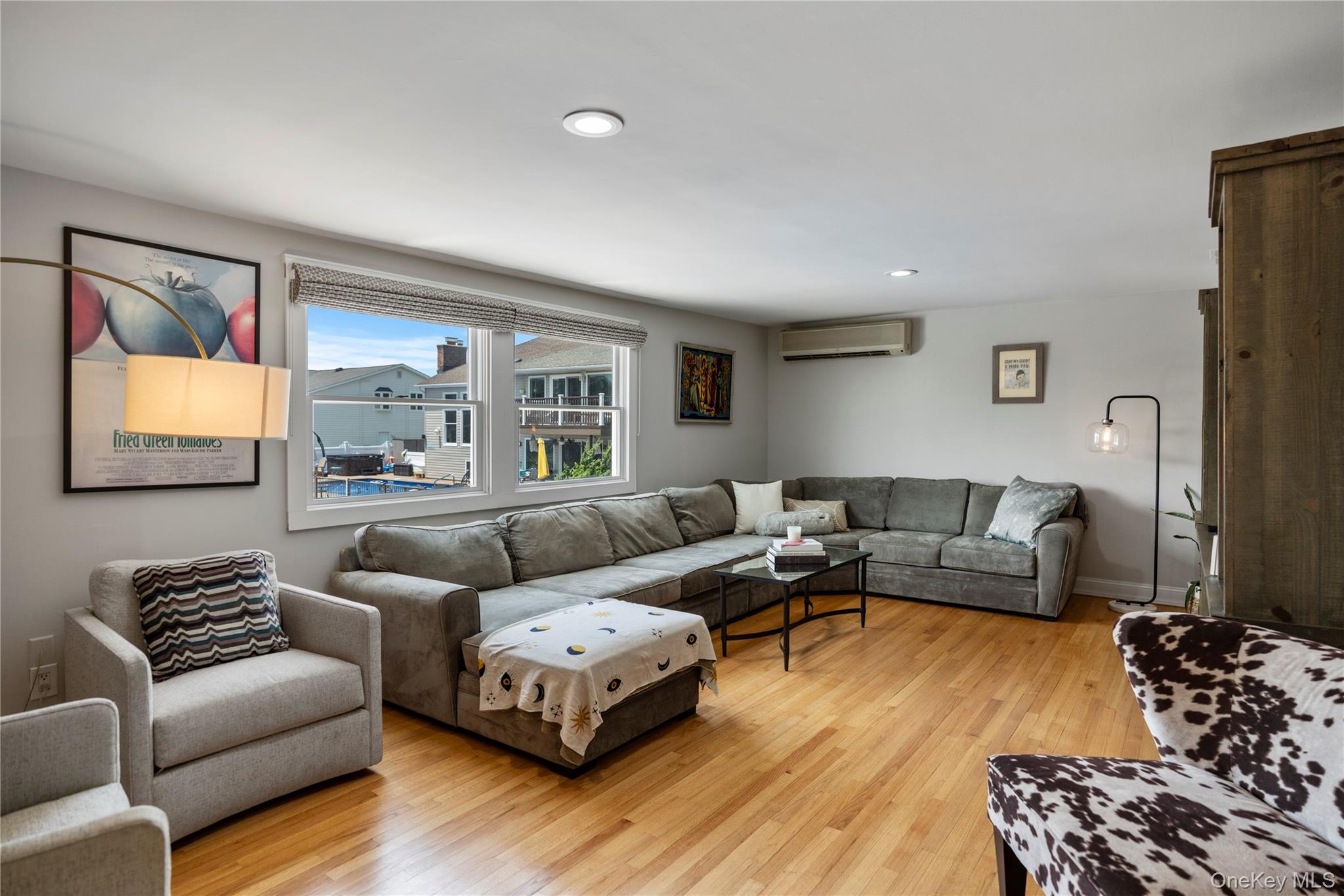 22 Viking Drive, West Islip, NY 11795