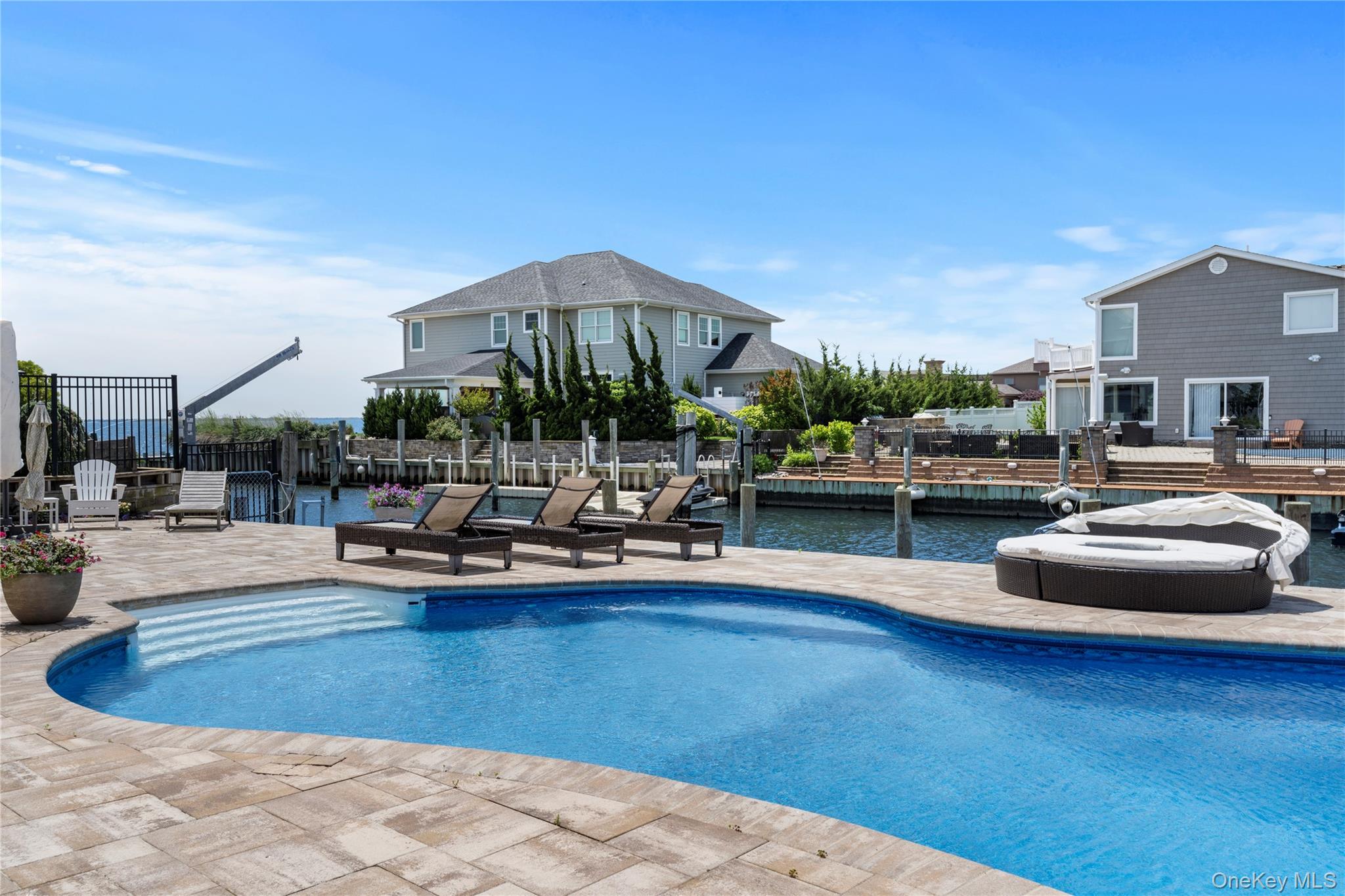 22 Viking Drive, West Islip, NY 11795