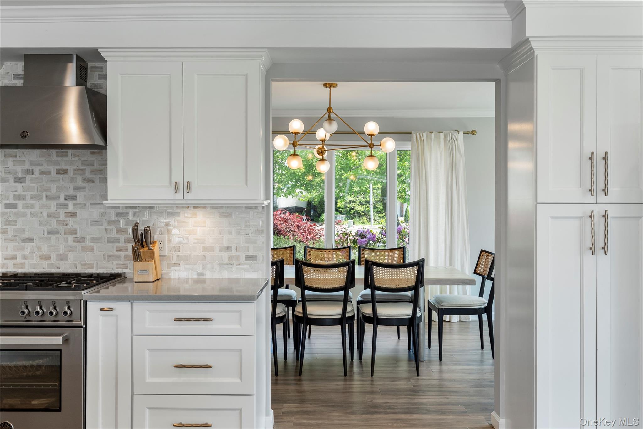 22 Viking Drive, West Islip, NY 11795