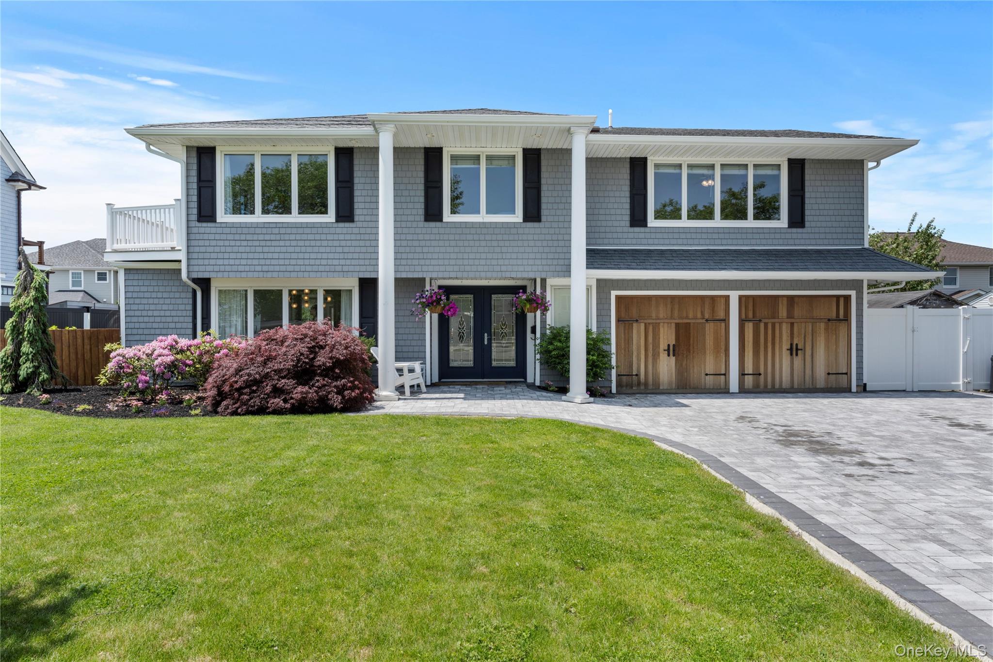 22 Viking Drive, West Islip, NY 11795