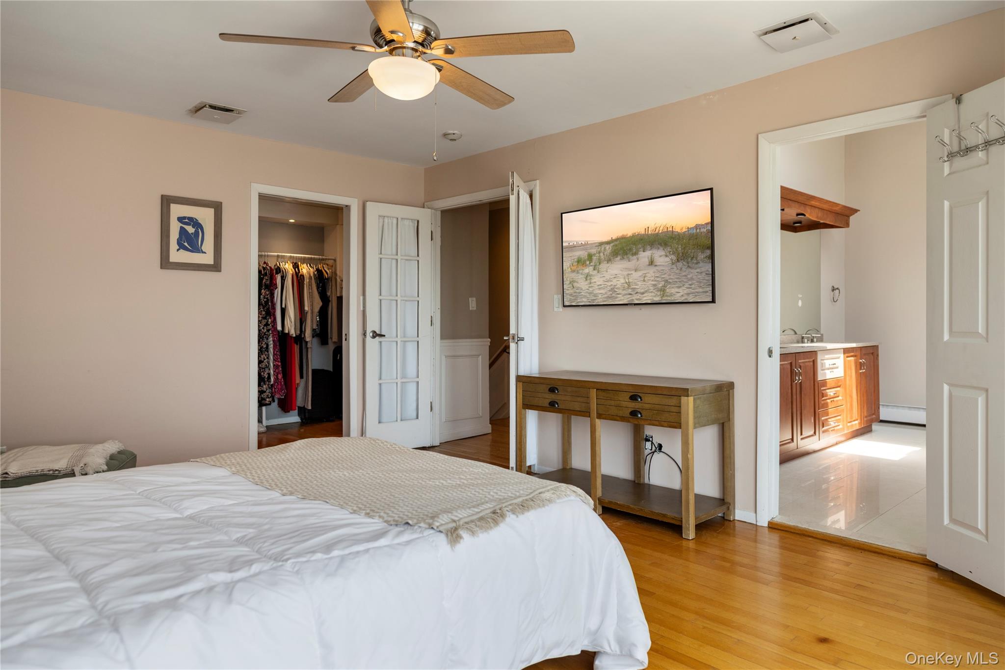 22 Viking Drive, West Islip, NY 11795