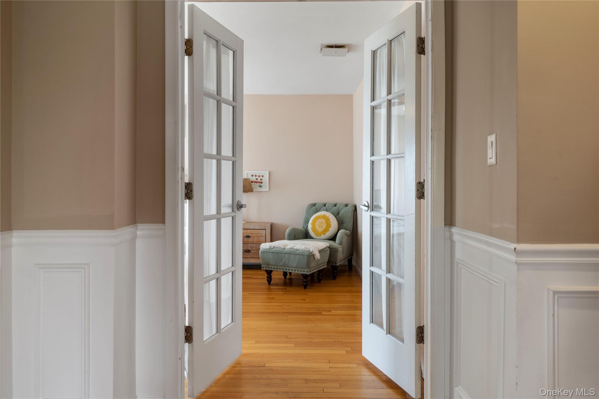 22 Viking Drive, West Islip, NY 11795