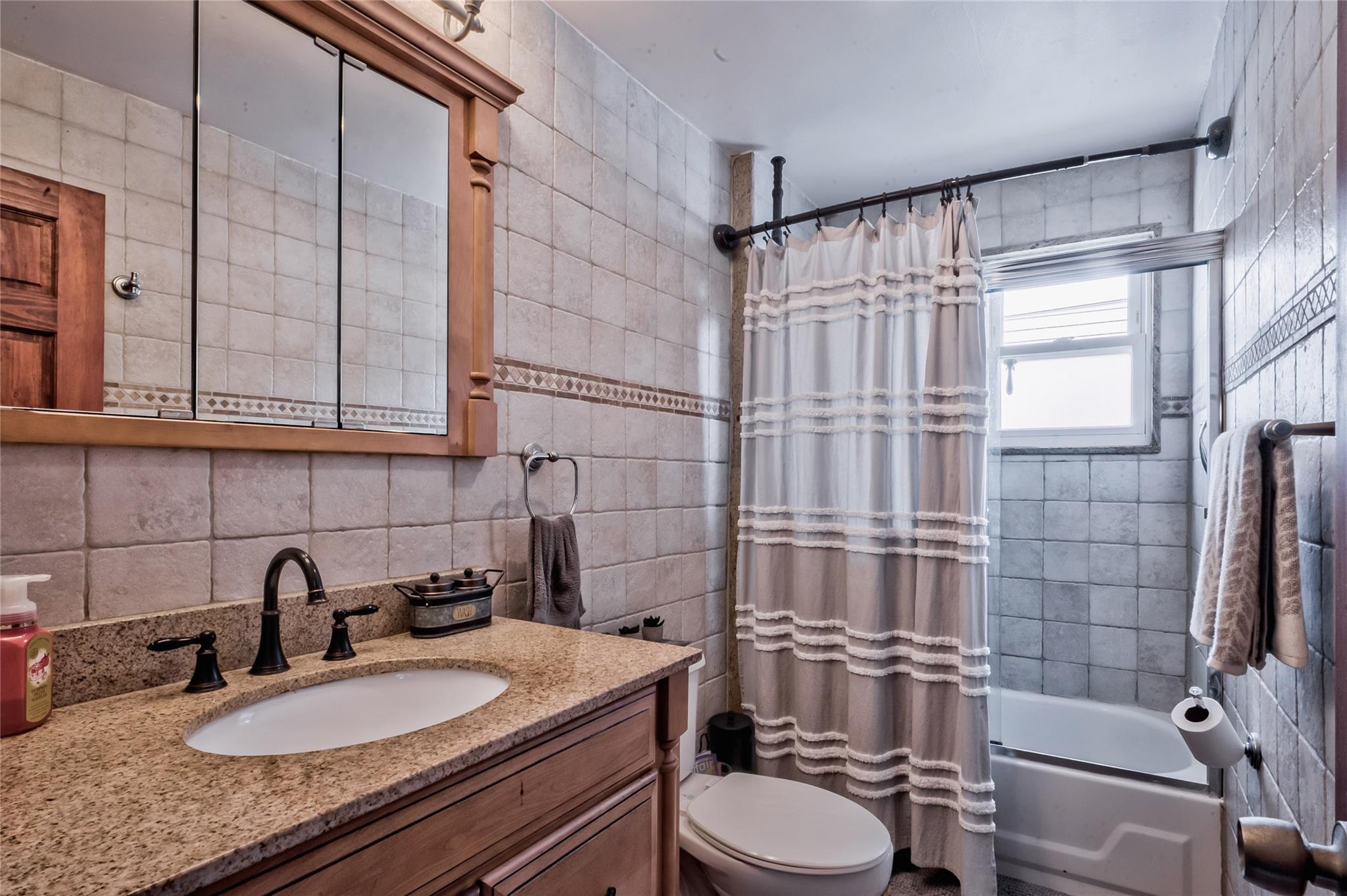 6546 79th Place, Middle Village, NY 11379