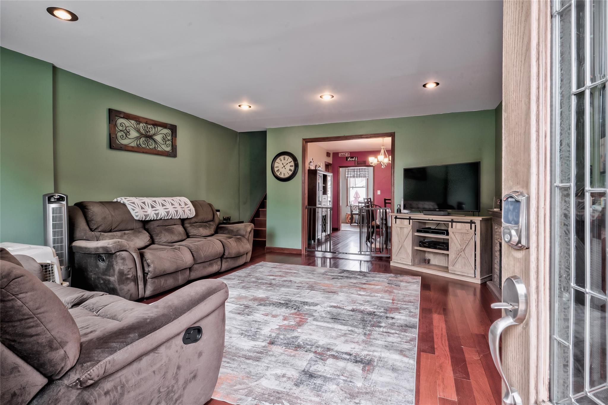 6546 79th Place, Middle Village, NY 11379