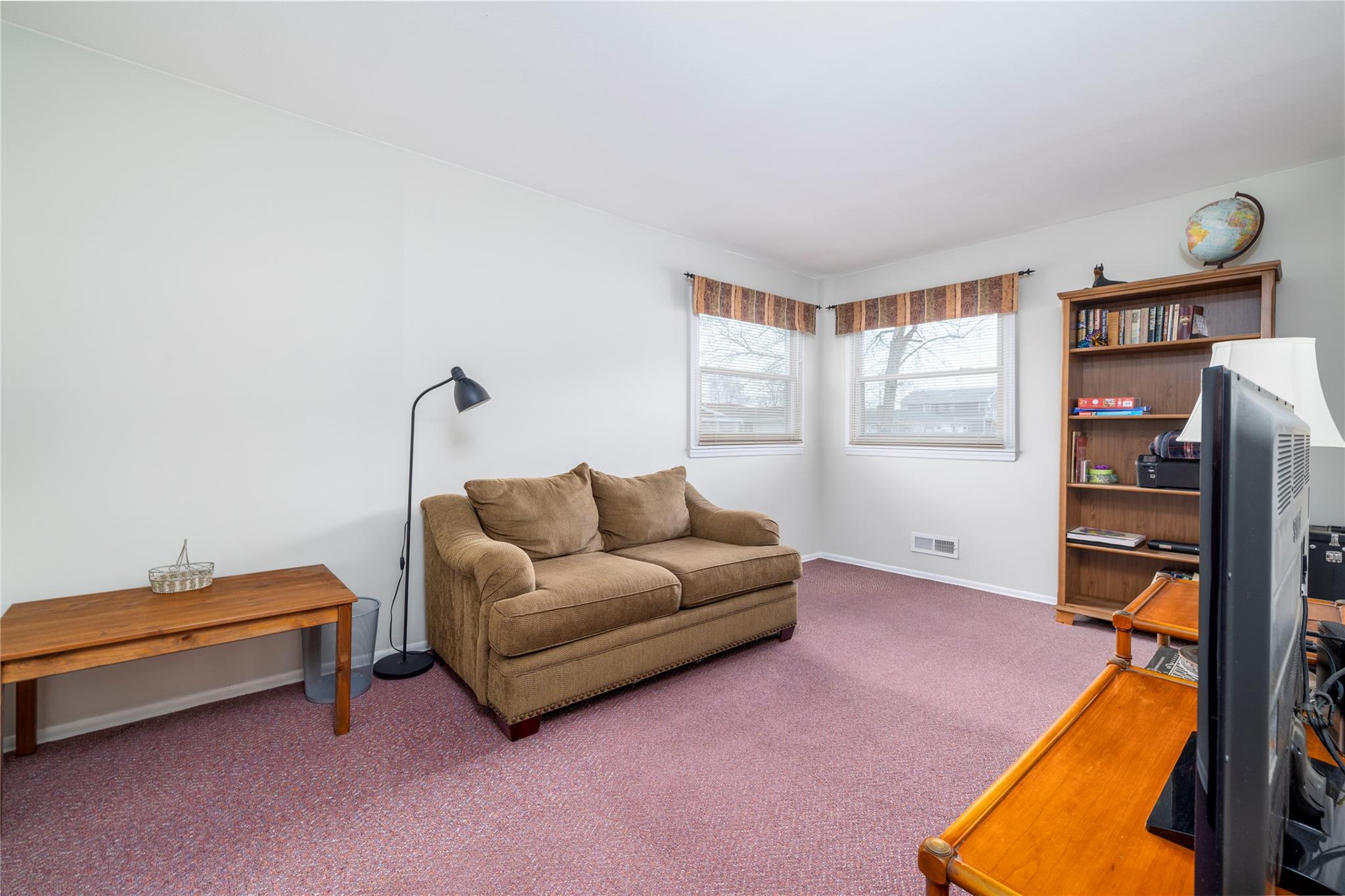 465 Nassau Avenue, Freeport, NY 11520