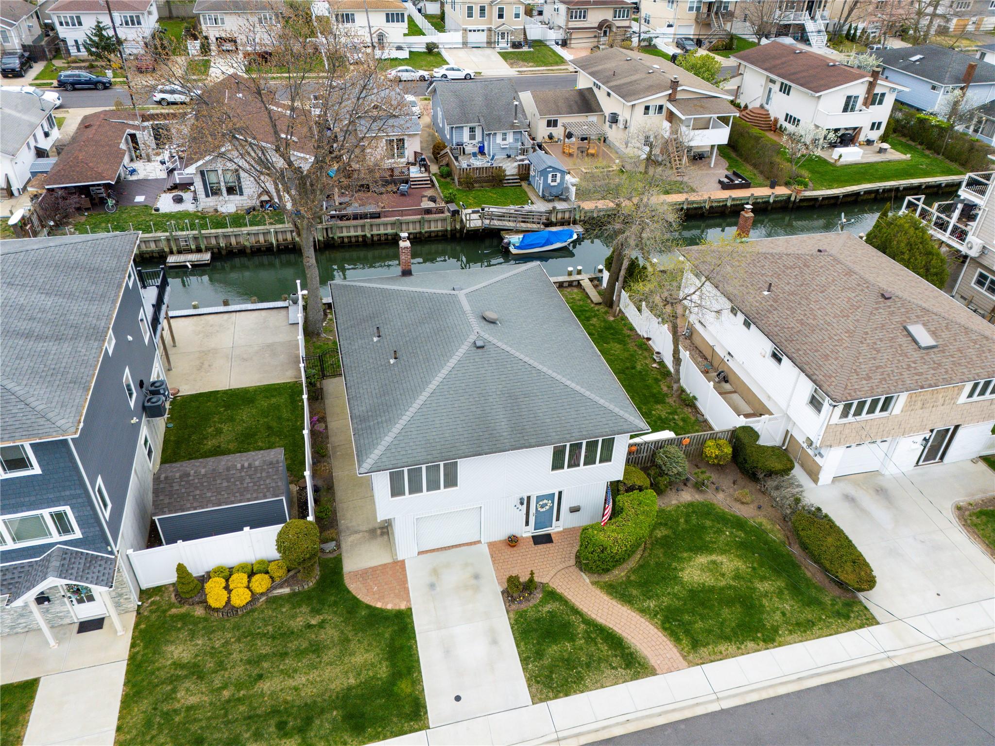 465 Nassau Avenue, Freeport, NY 11520