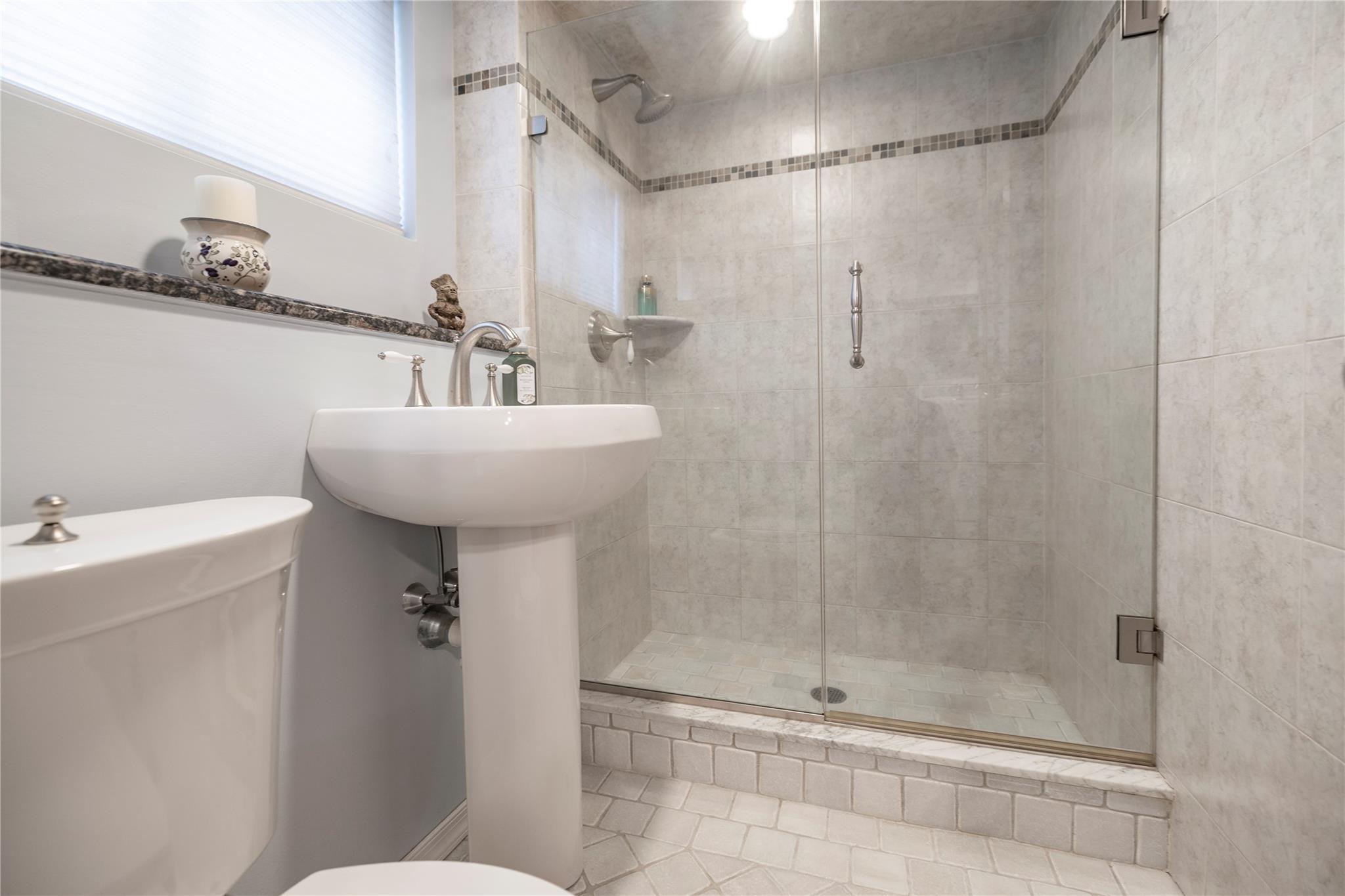 465 Nassau Avenue, Freeport, NY 11520