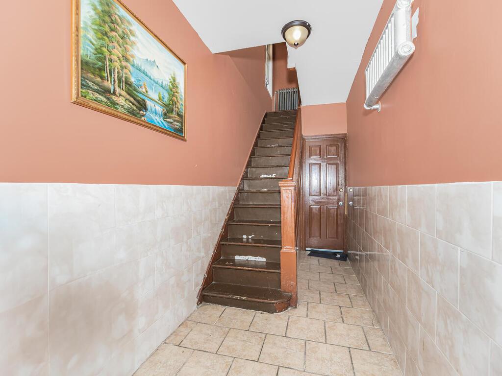 756 E 225th Street, Bronx, NY 10466