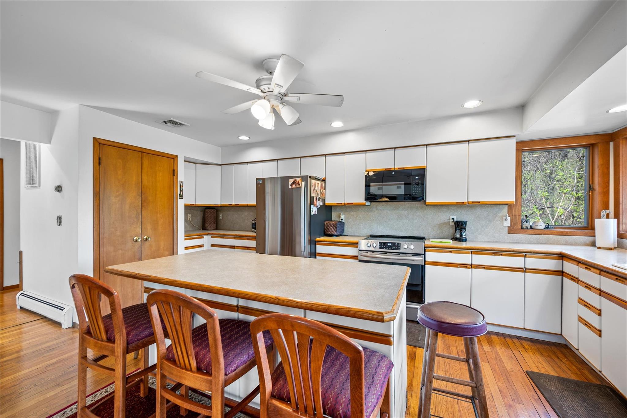 38 Ridgetop Drive, Tomkins Cove, NY 10986