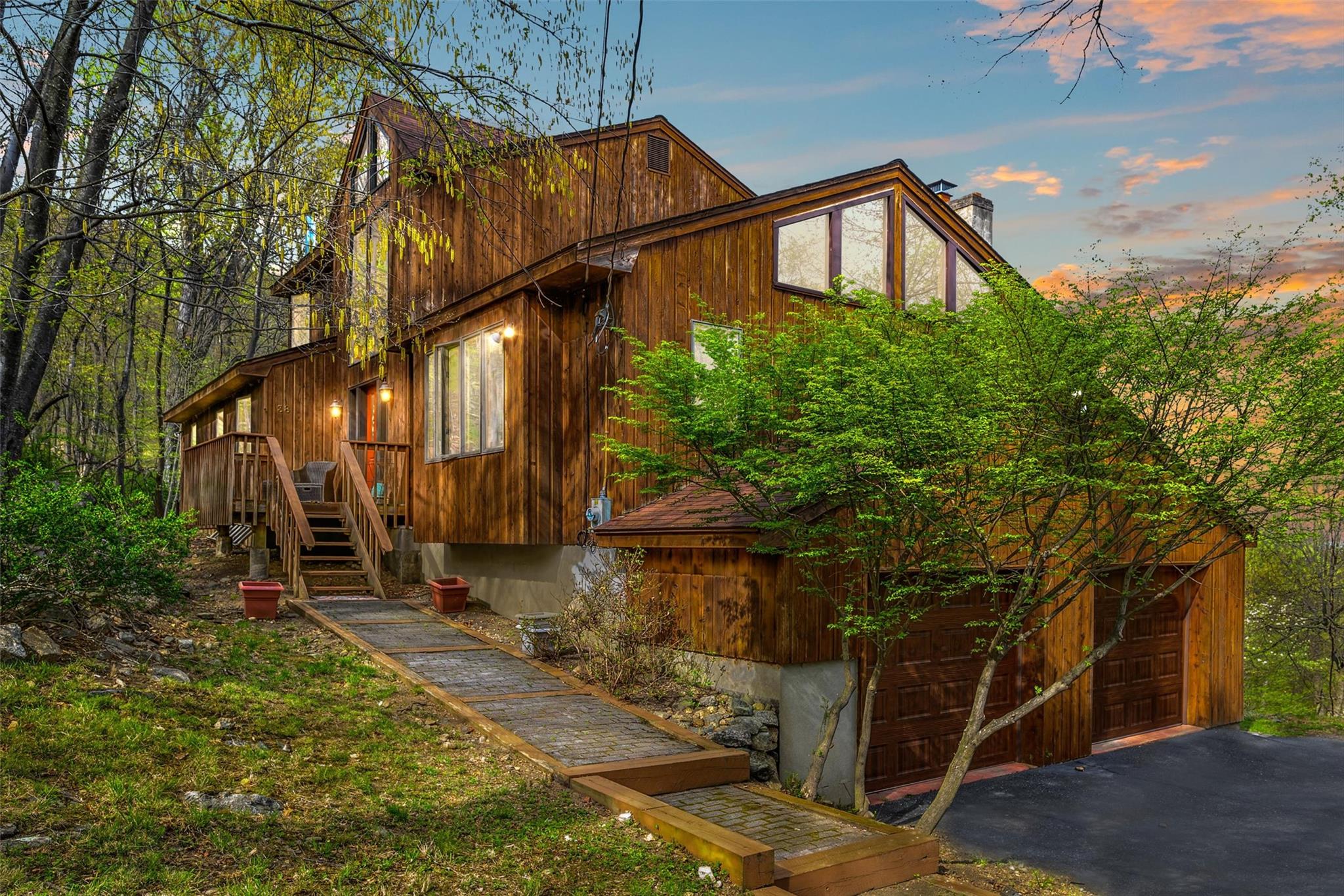 38 Ridgetop Drive, Tomkins Cove, NY 10986