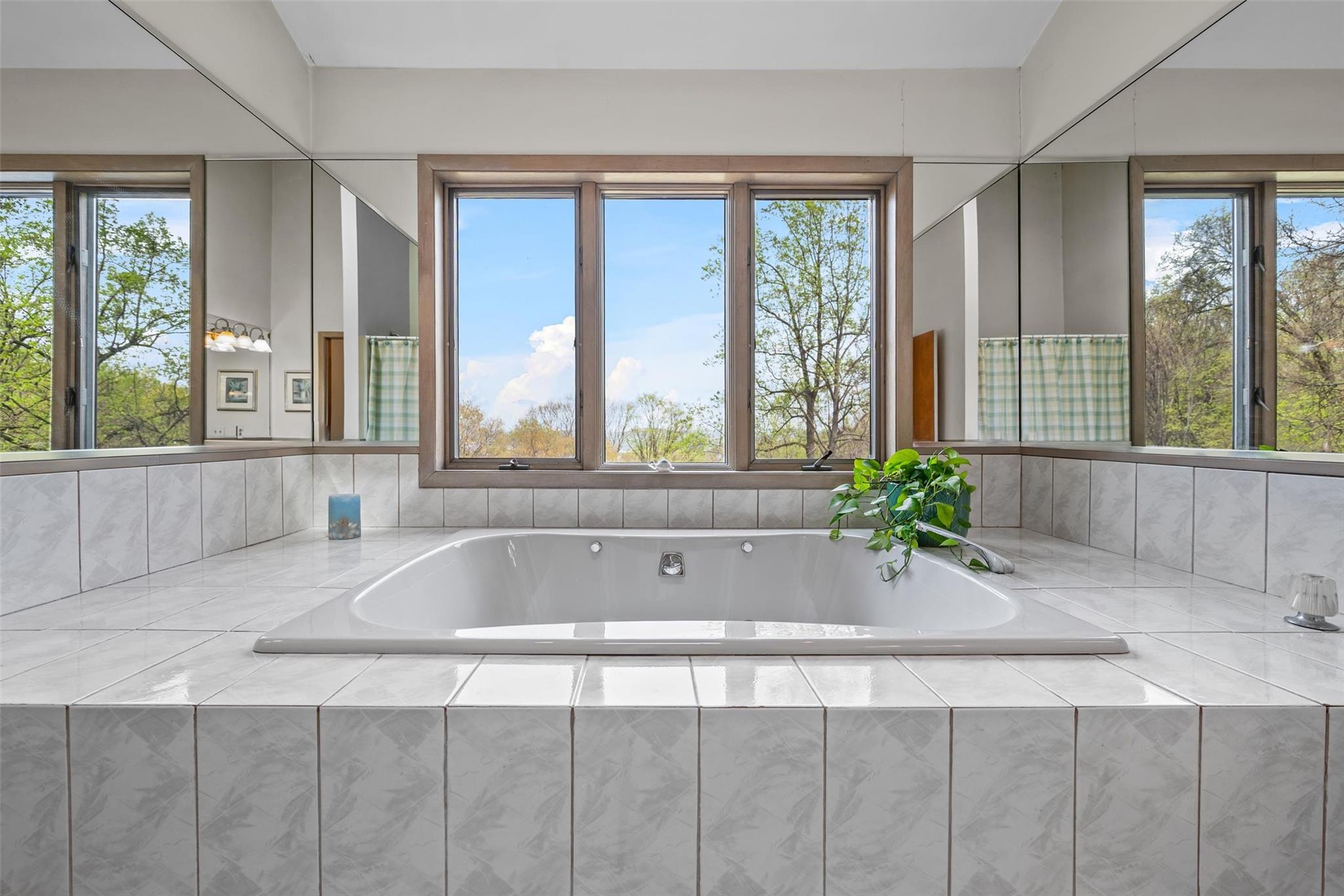 38 Ridgetop Drive, Tomkins Cove, NY 10986