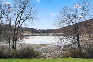 38 Ridgetop Drive, Tomkins Cove, NY 10986